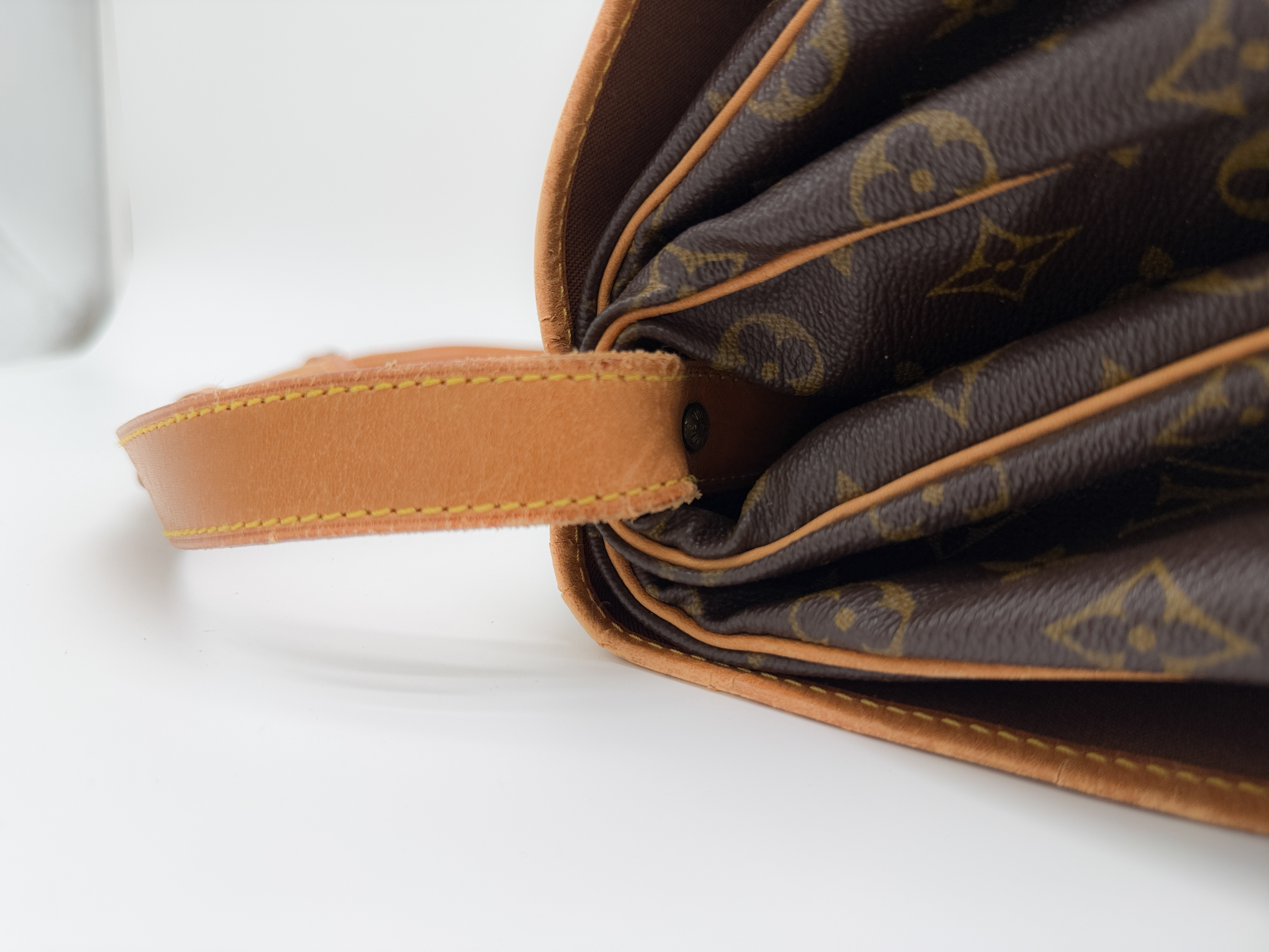 Monogram M42254 Saumur 35 AR0961 Shoulder Bag — view 10