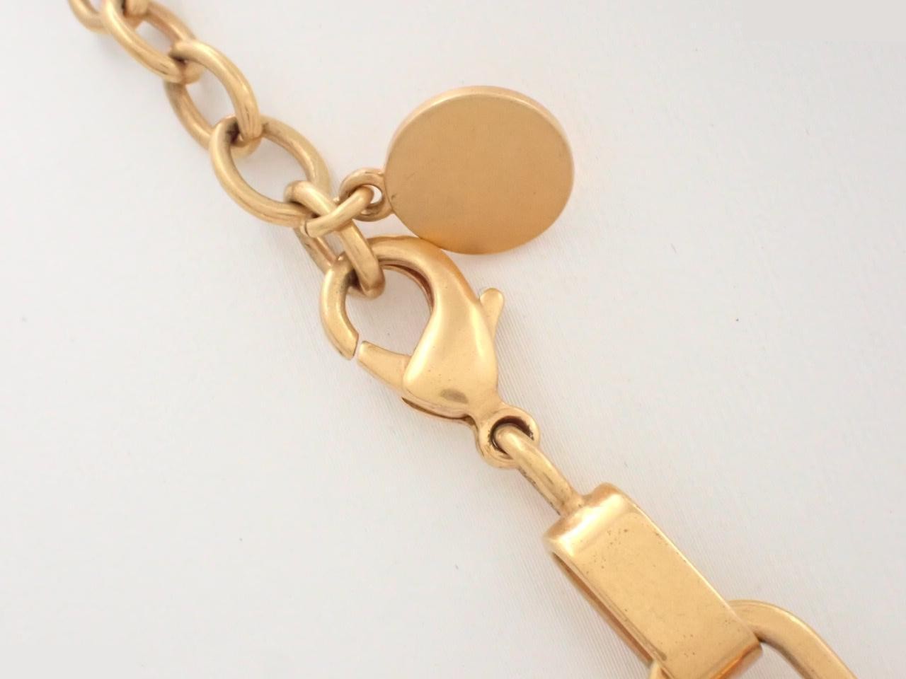 Gold necklace, approximately 42cm in length. — view 2