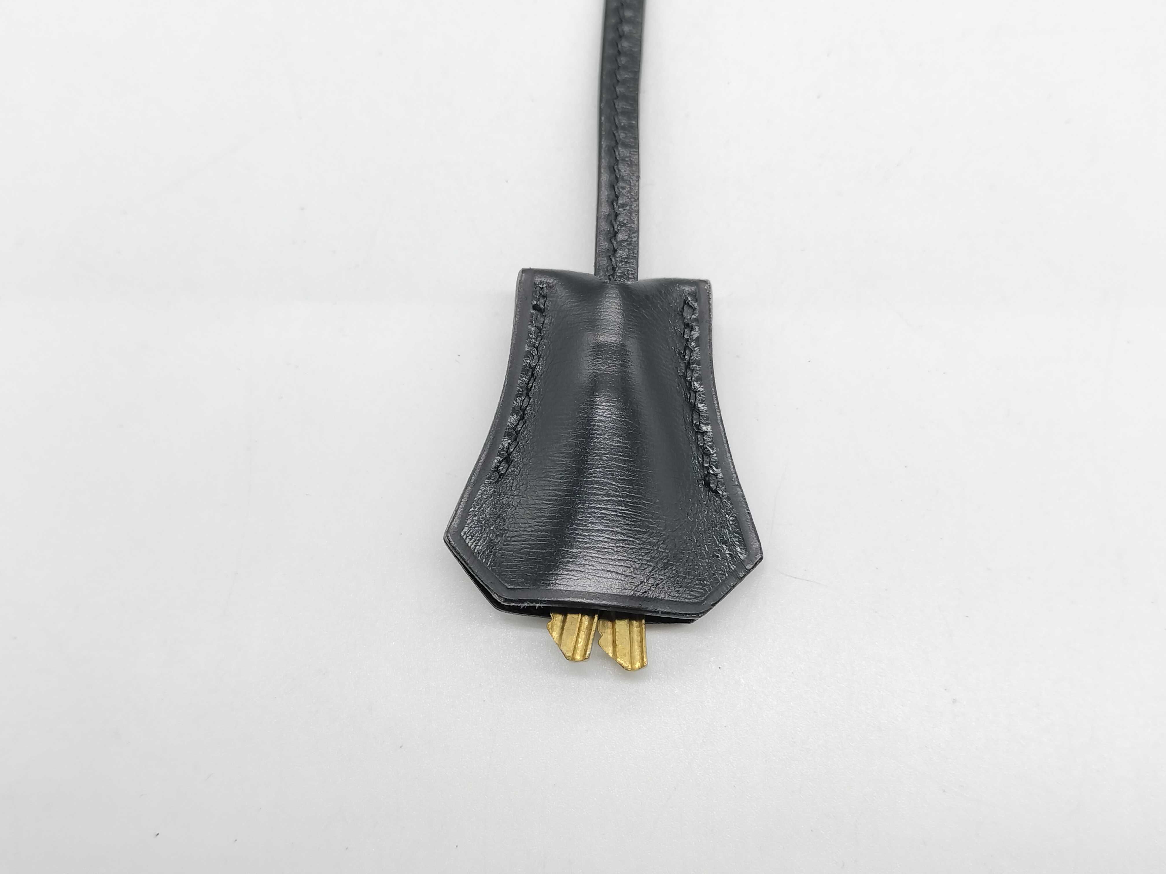 Clochette and other accessories — view 3