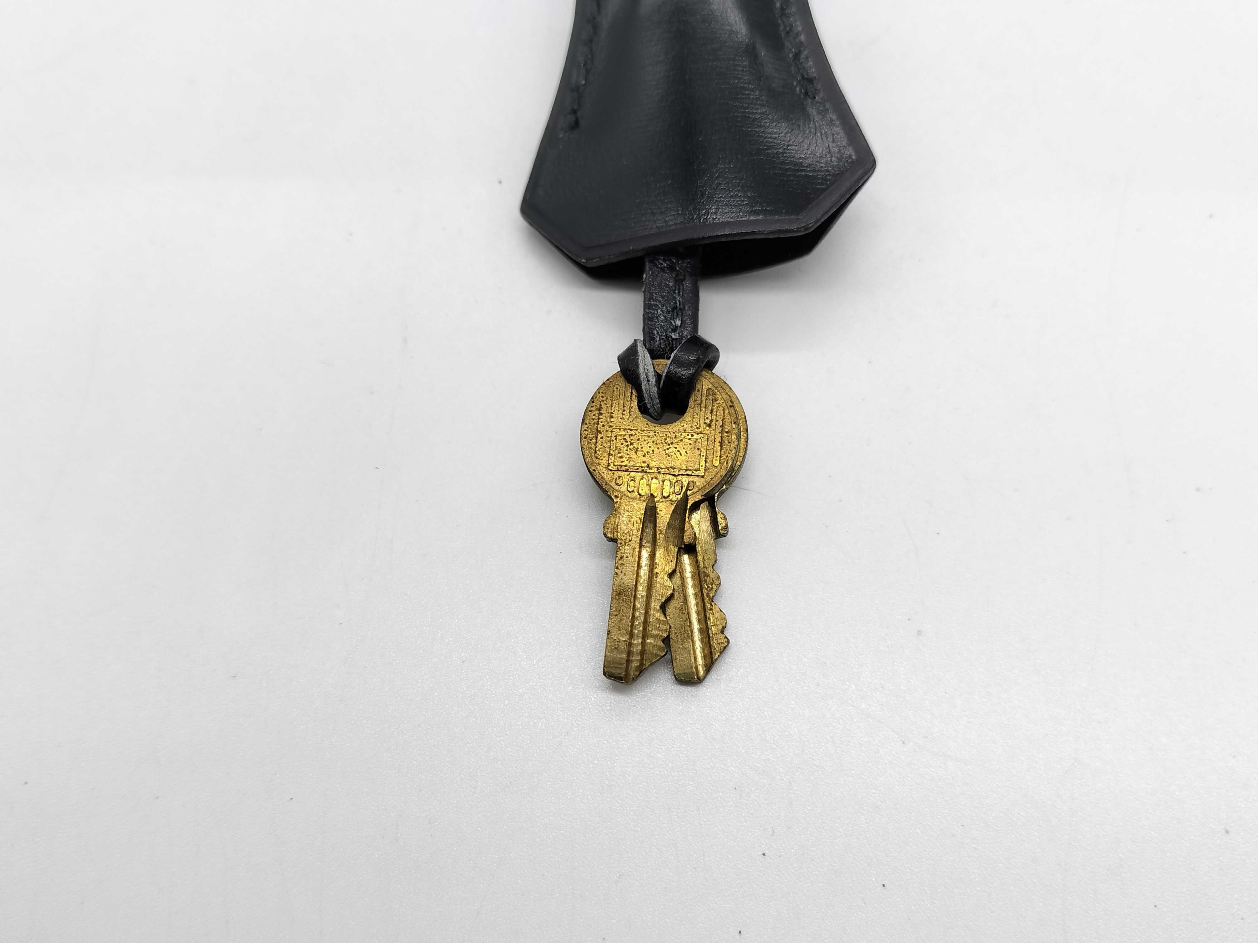 Clochette and other accessories — view 7