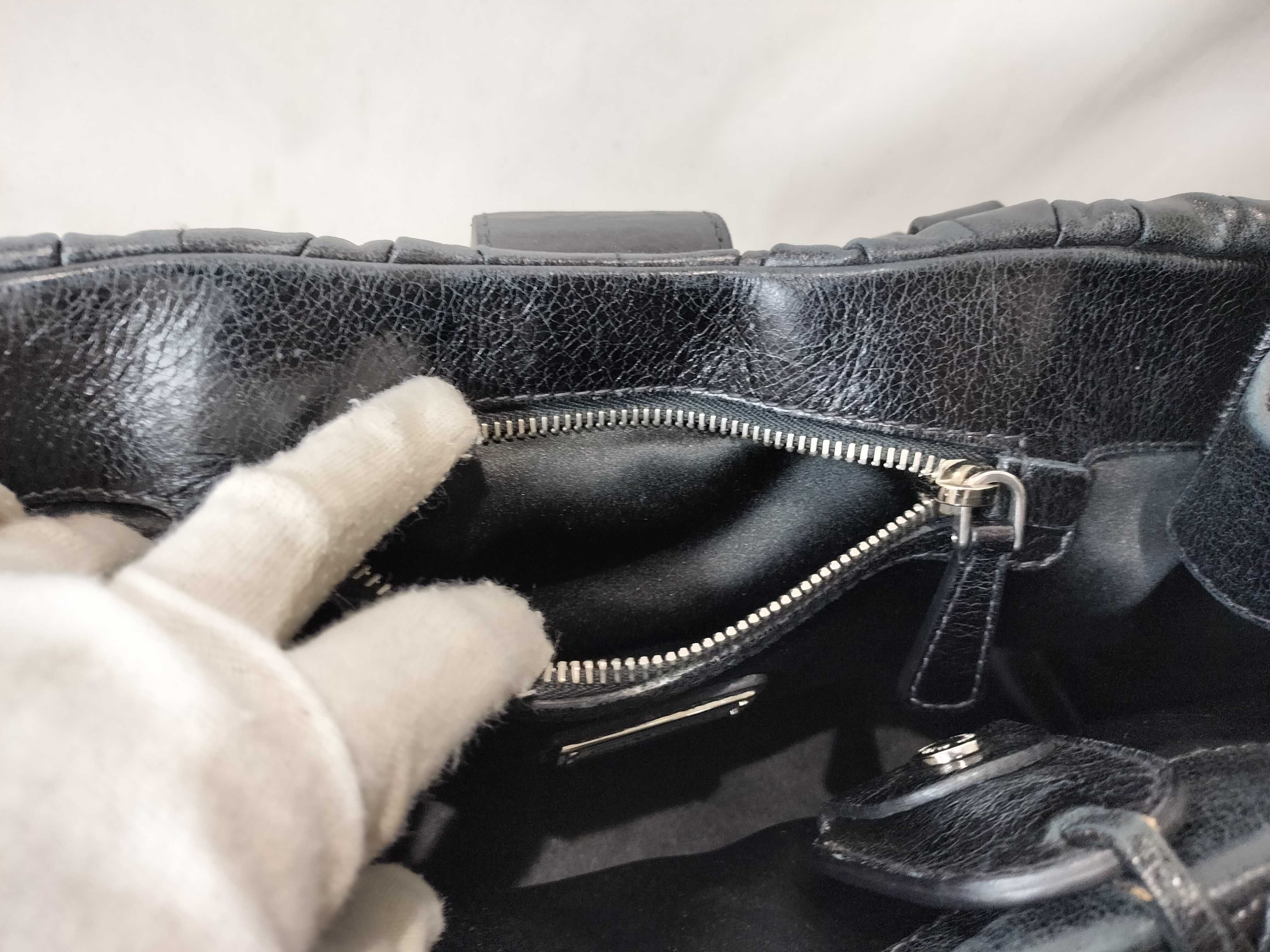 handbag, black handbag — view 11