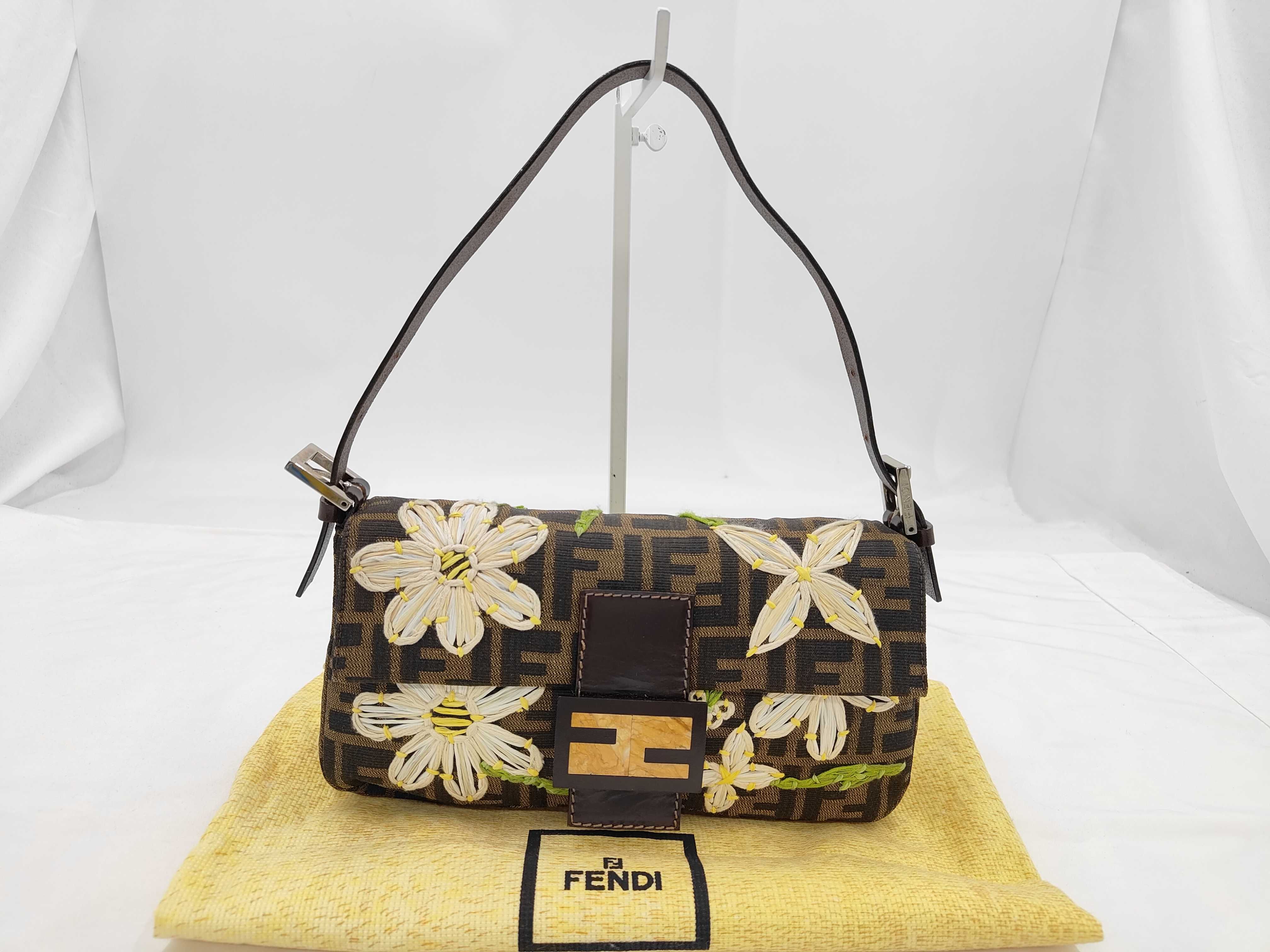 Mamma Bucket Handbag
