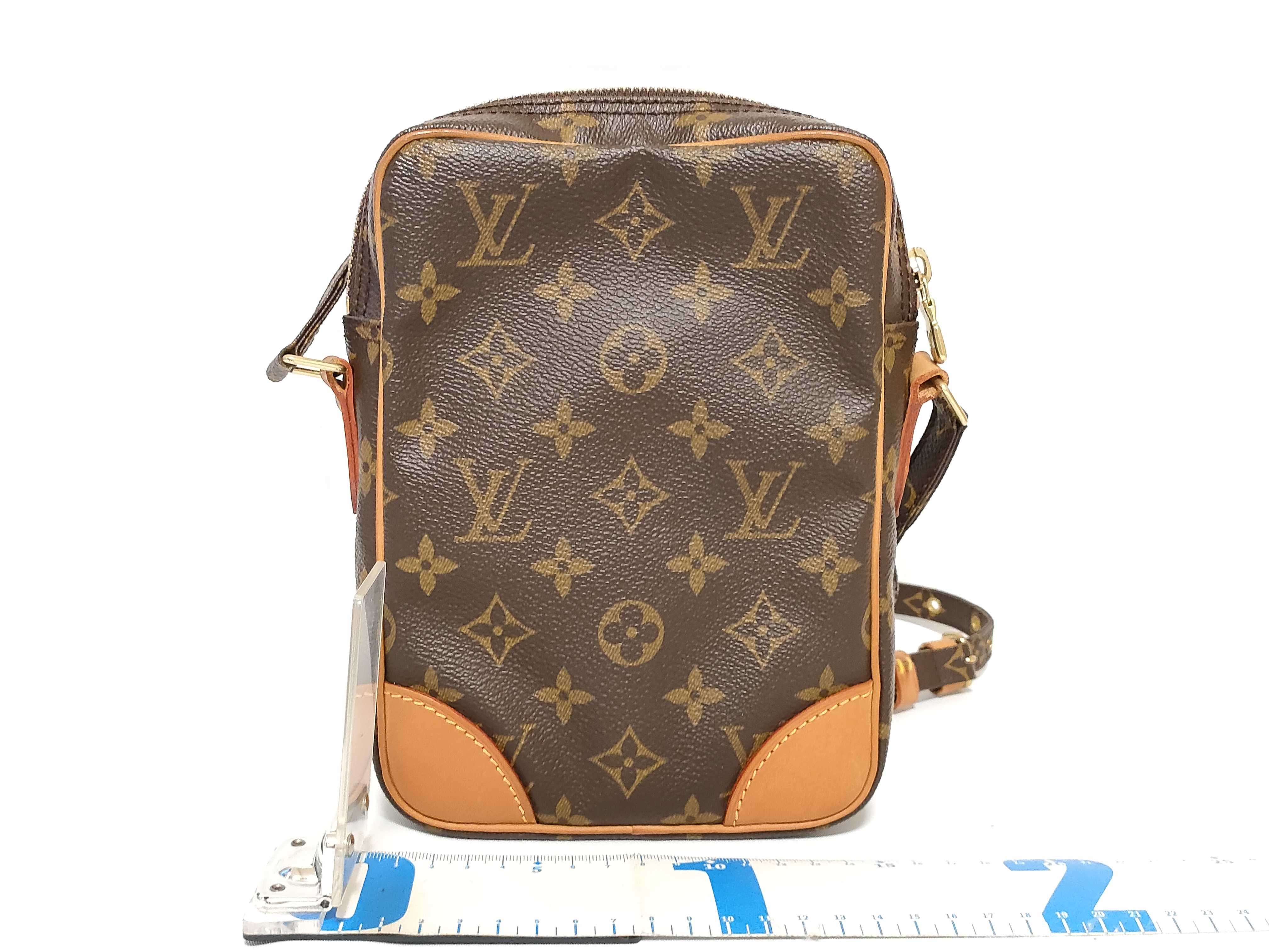 Monogram Vuitton Danube M45266 Shoulder Bag Monogram Shoulder Bag — view 2