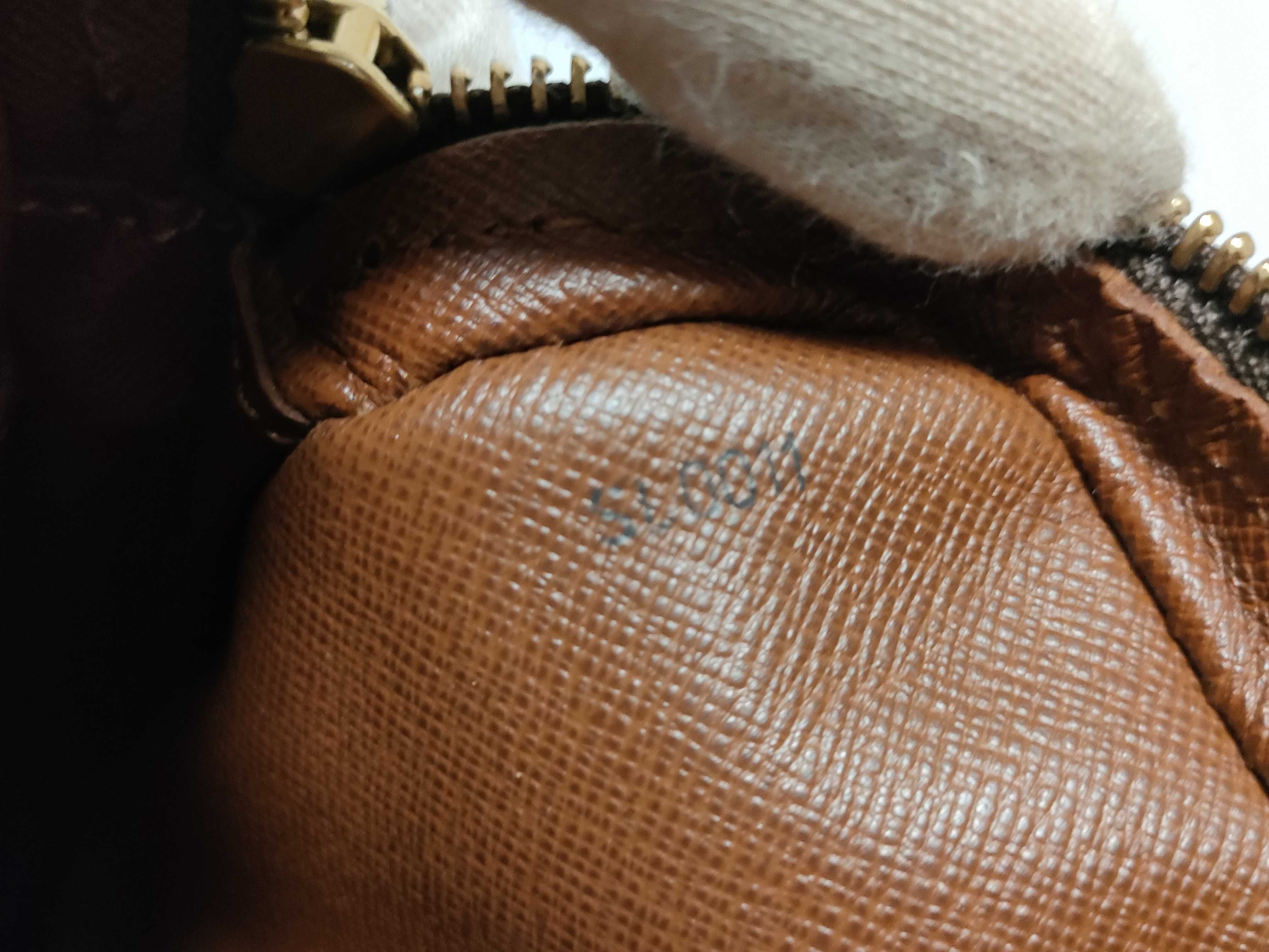 Monogram Vuitton Danube M45266 Shoulder Bag Monogram Shoulder Bag — view 13