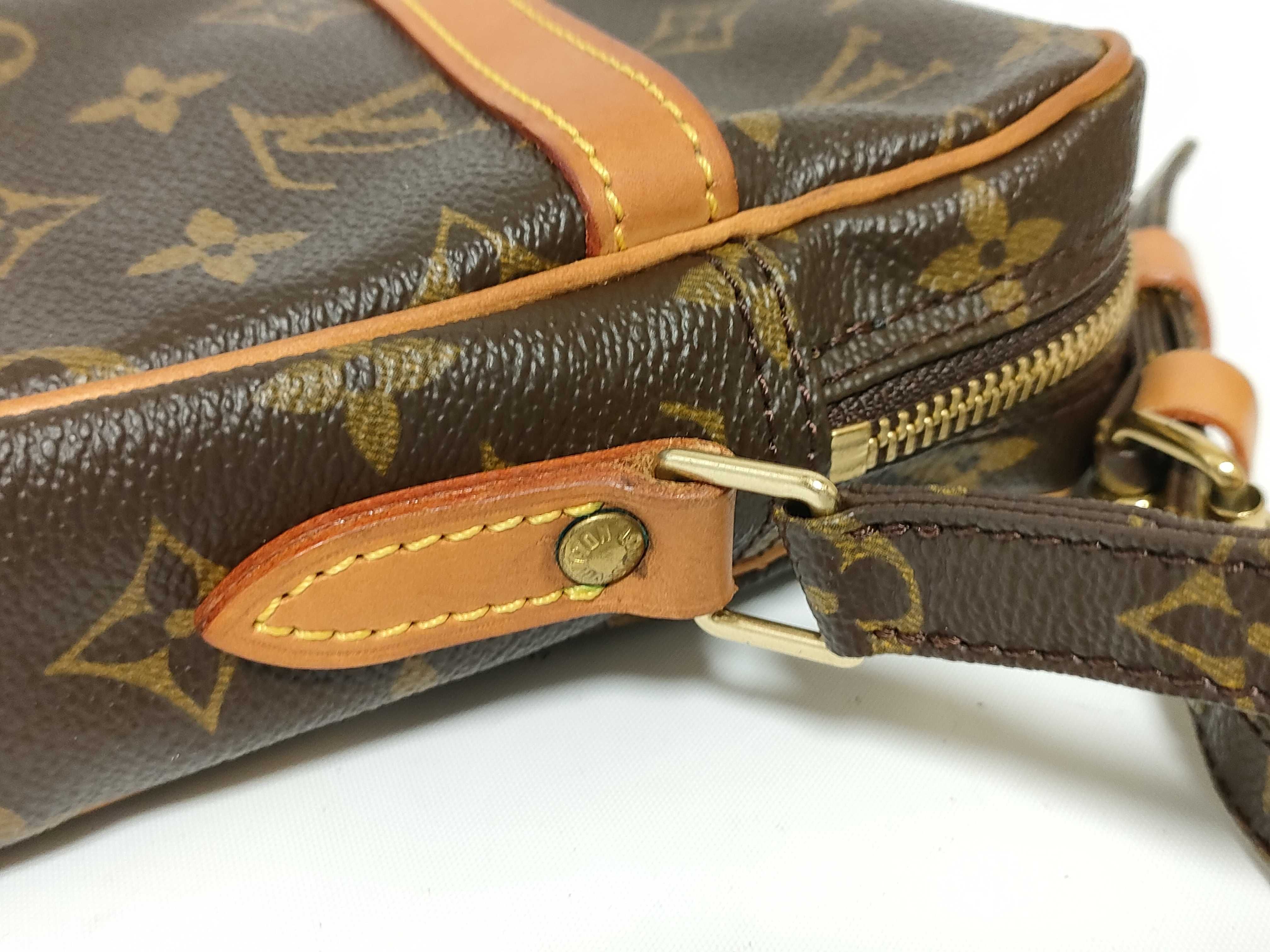 Monogram Vuitton Danube M45266 Shoulder Bag Monogram Shoulder Bag — view 5