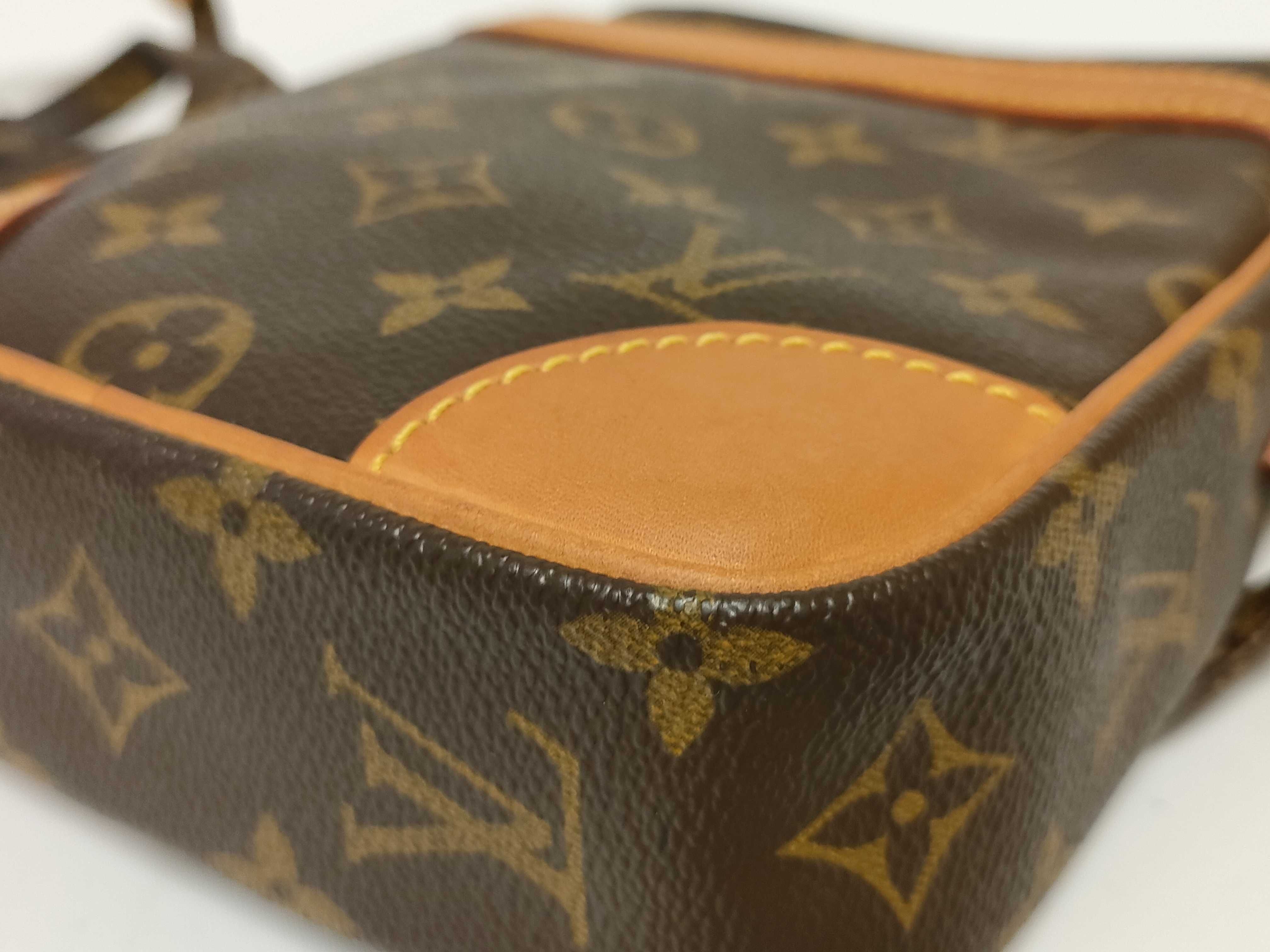 Monogram Vuitton Danube M45266 Shoulder Bag Monogram Shoulder Bag — view 7