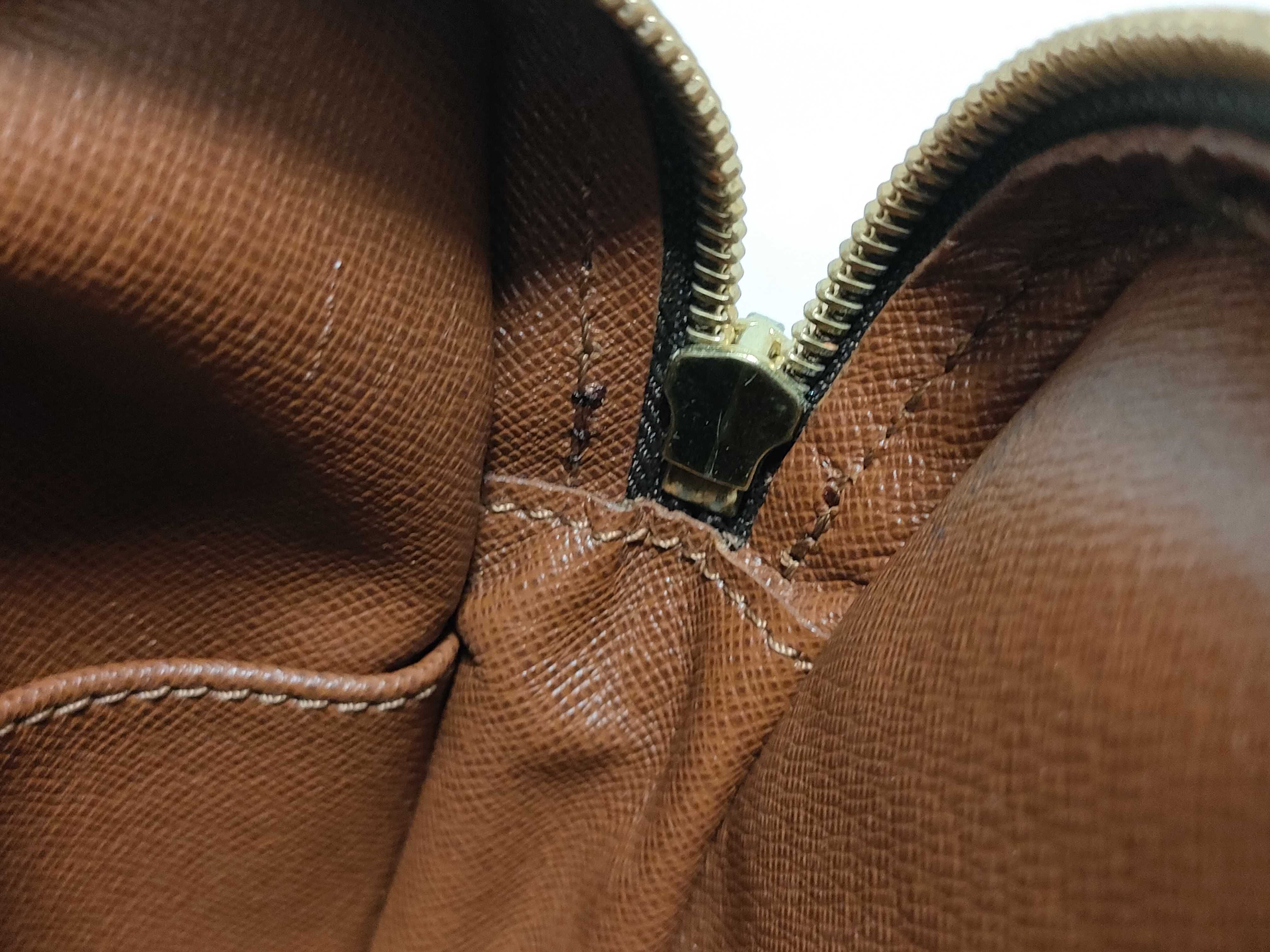 Monogram Vuitton Danube M45266 Shoulder Bag Monogram Shoulder Bag — view 9