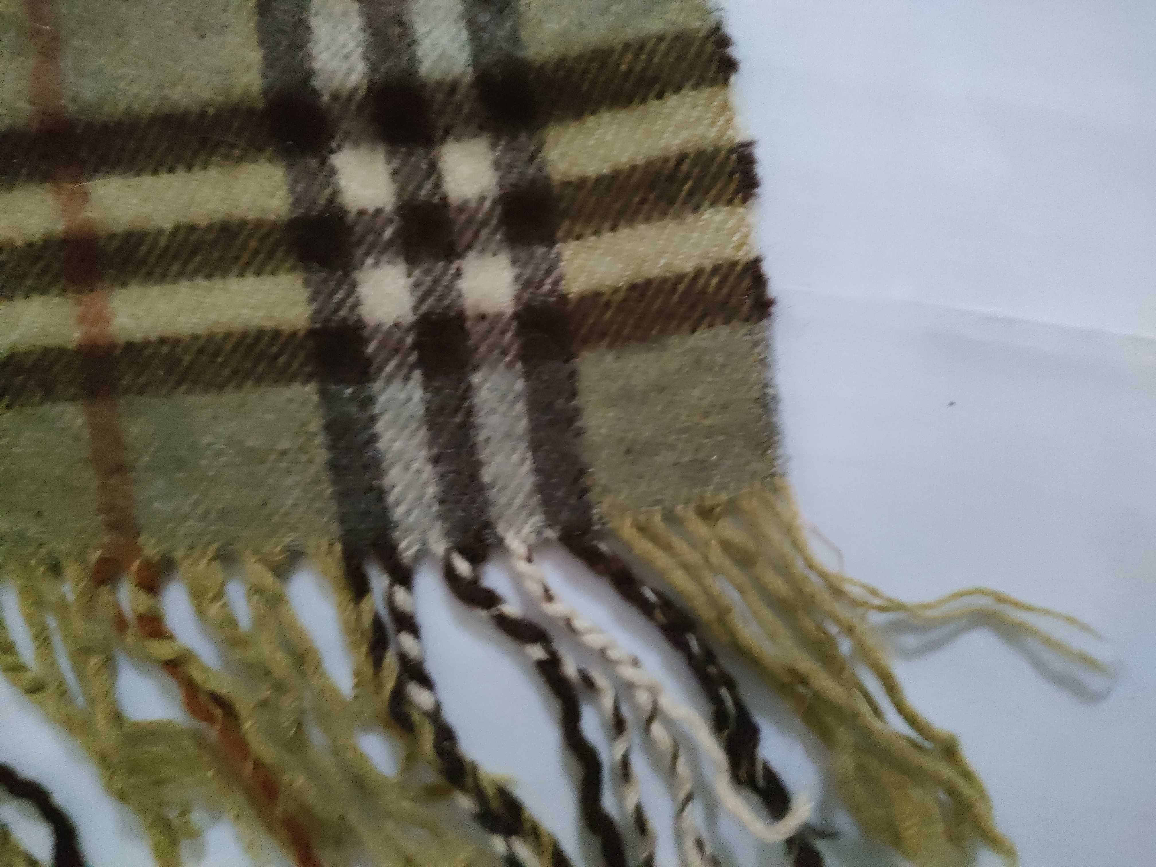 100% Cashmere Scarf, Nova Check Pattern, and other accessories. — view 4