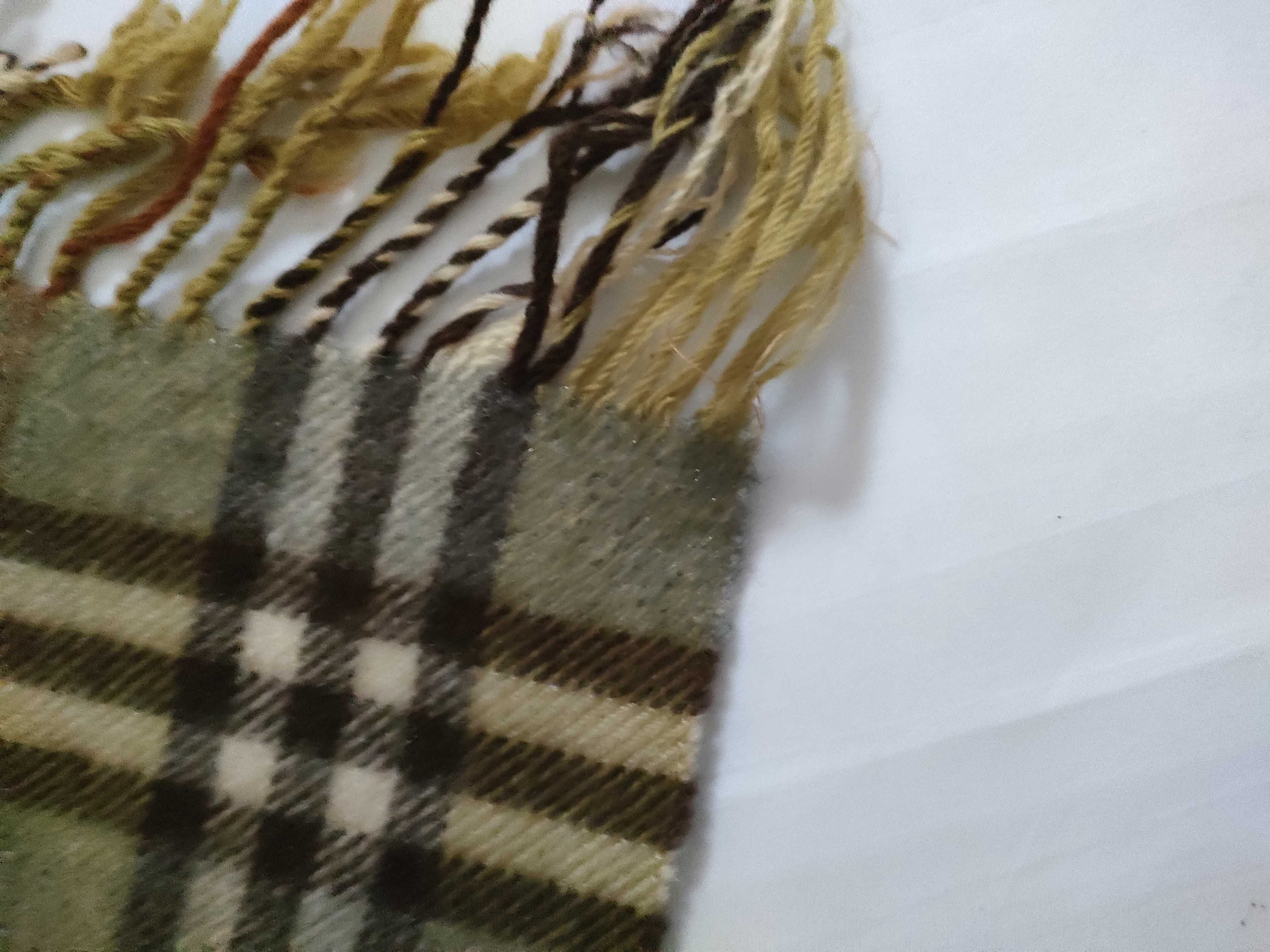 100% Cashmere Scarf, Nova Check Pattern, and other accessories. — view 5