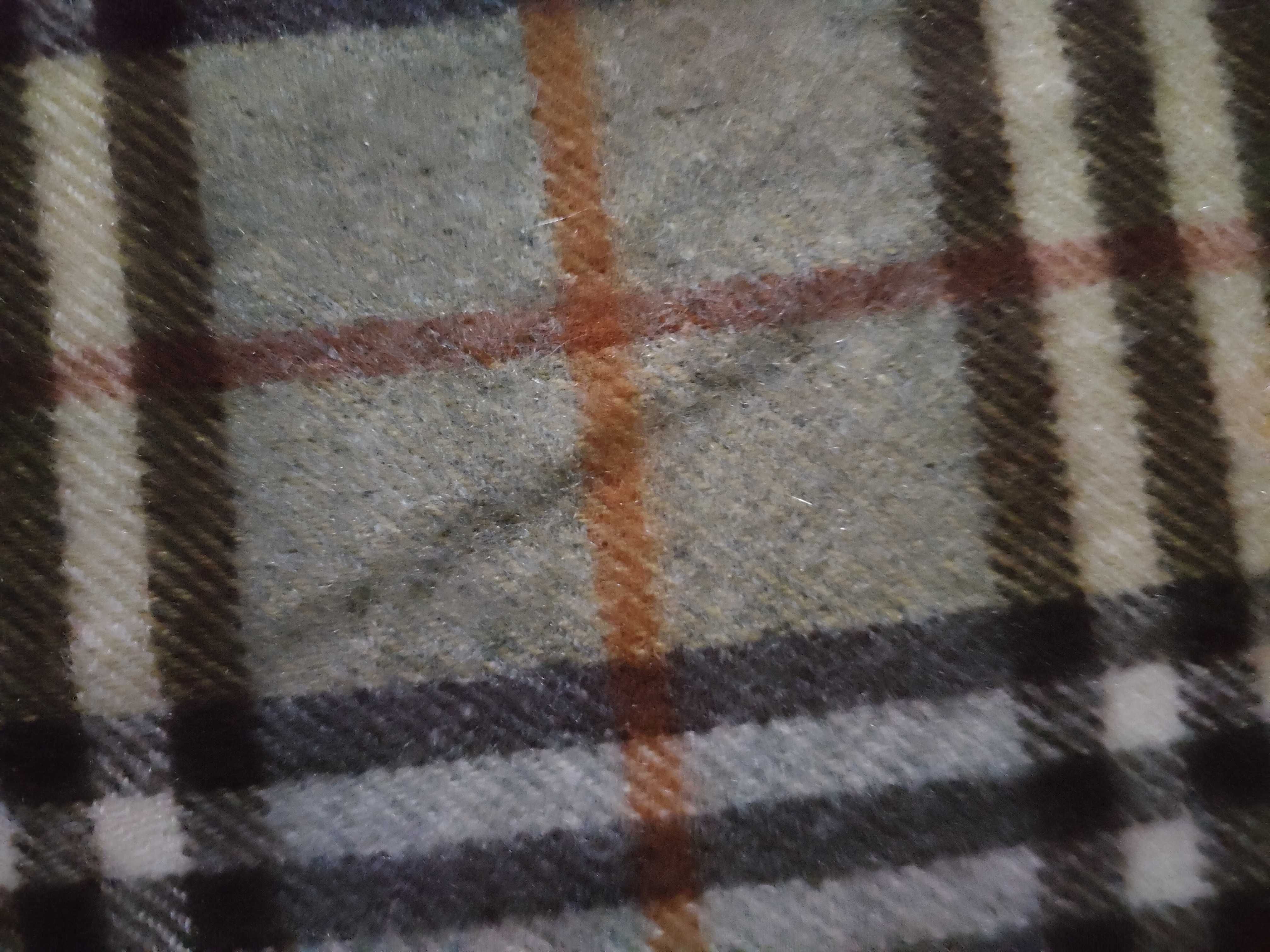 100% Cashmere Scarf, Nova Check Pattern, and other accessories. — view 8