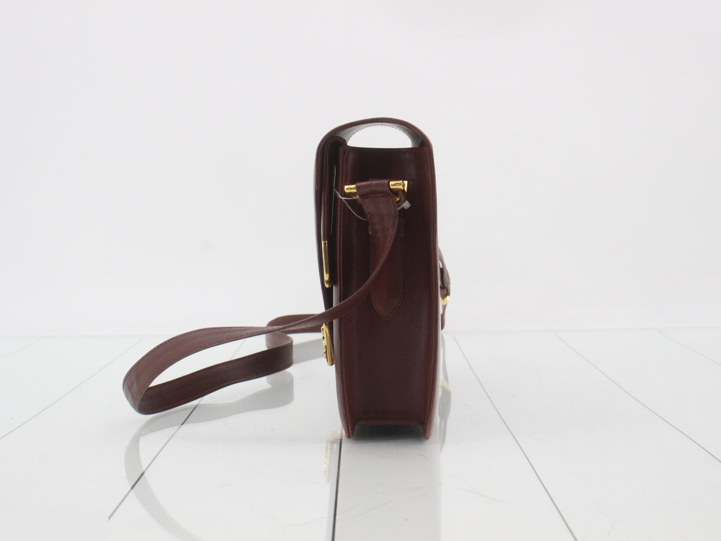 Must Line (Bag) - Shoulder Bag - Red — view 3