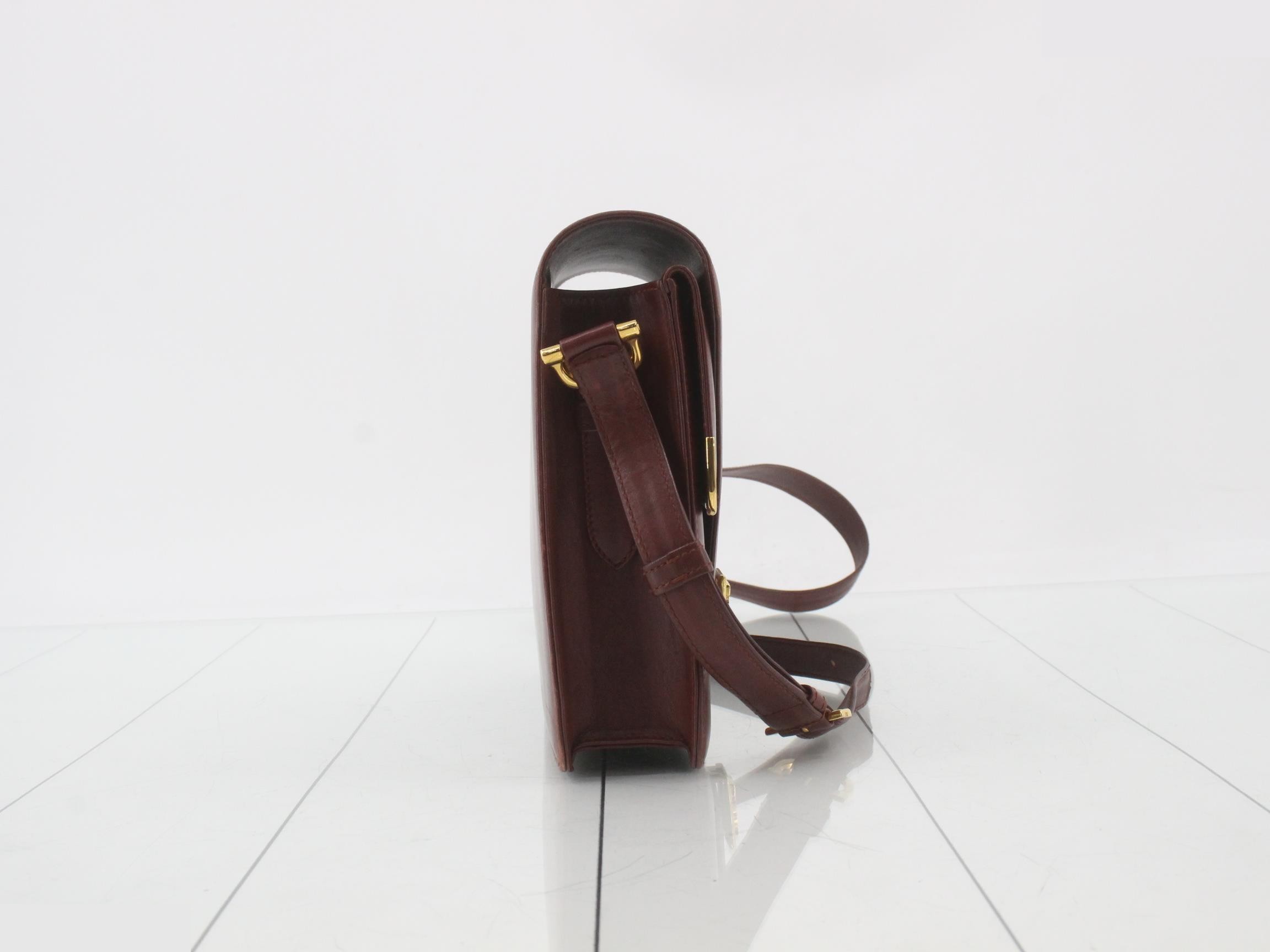Must Line (Bag) - Shoulder Bag - Red — view 4