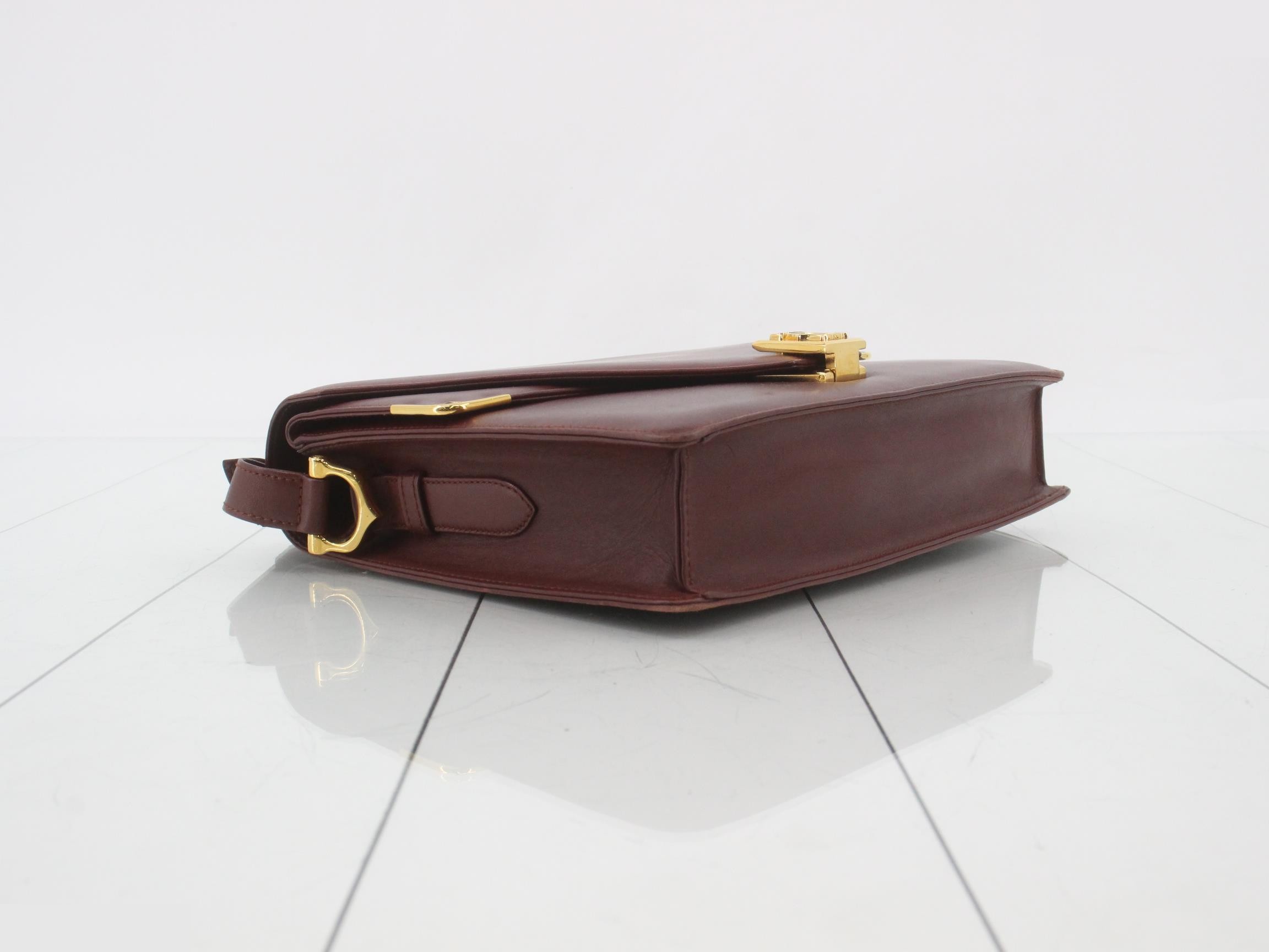 Must Line (Bag) - Shoulder Bag - Red — view 5