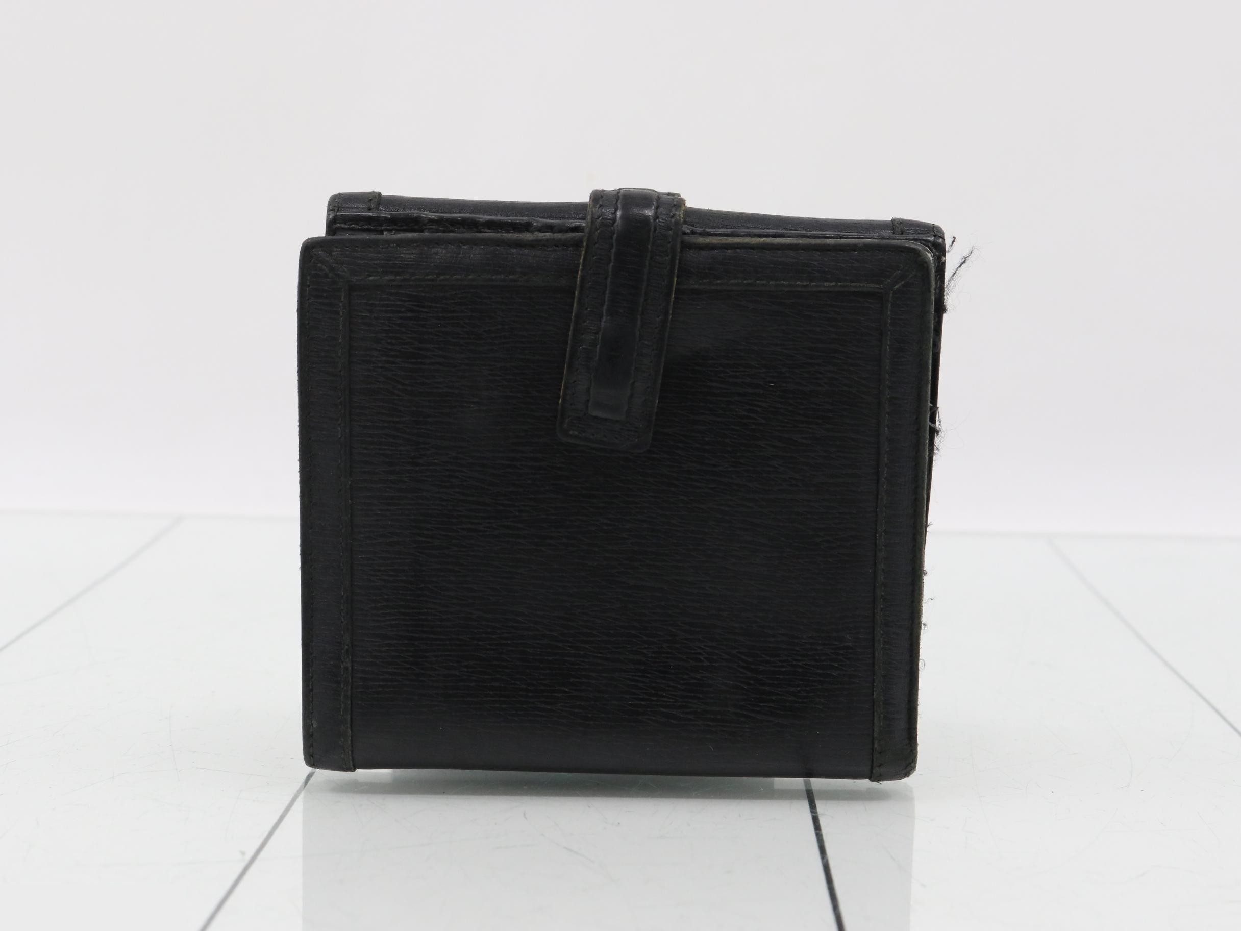 Double snap wallet — view 2