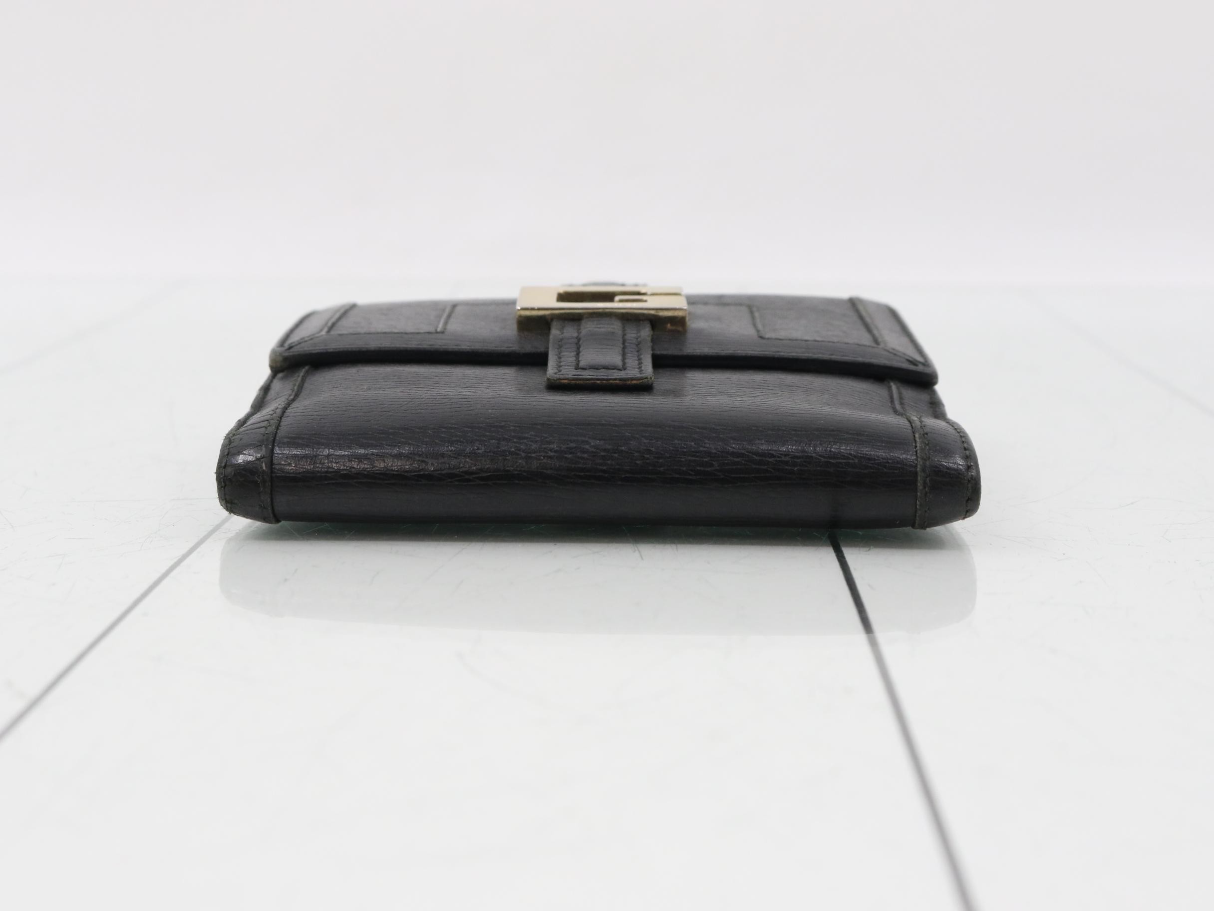 Double snap wallet — view 3