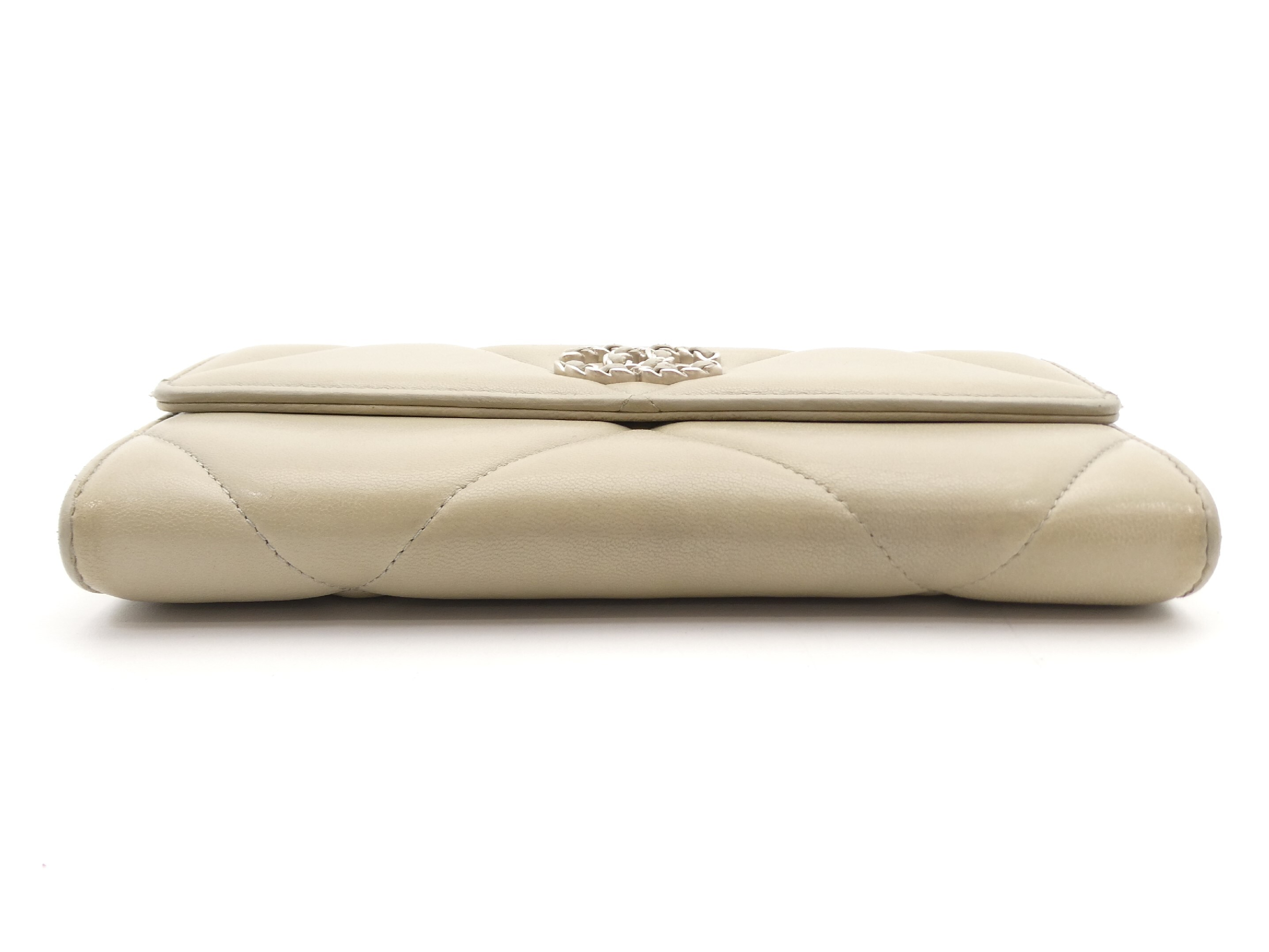Matelassé 19 Coco Mark Wallet — view 5