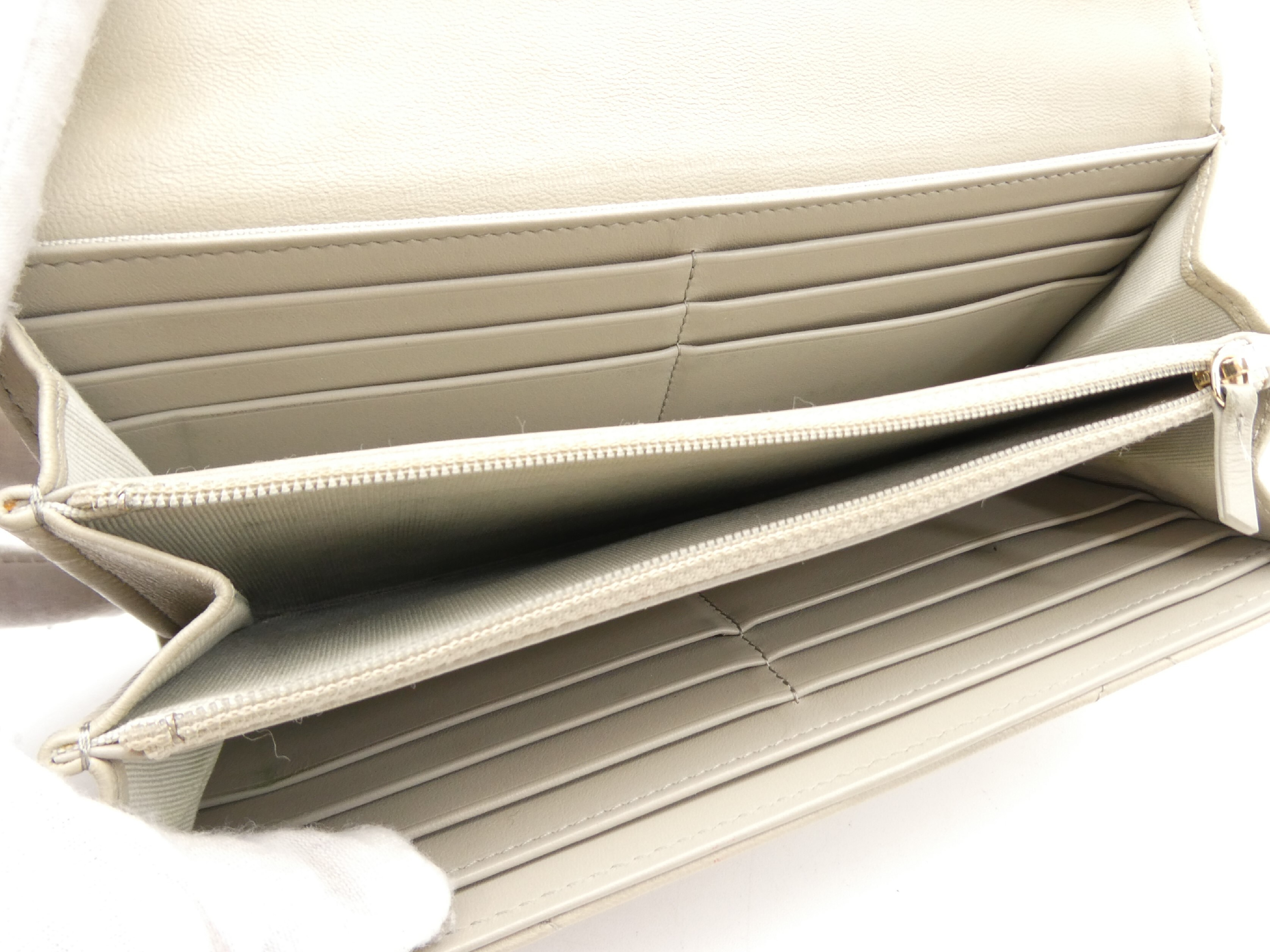 Matelassé 19 Coco Mark Wallet — view 6
