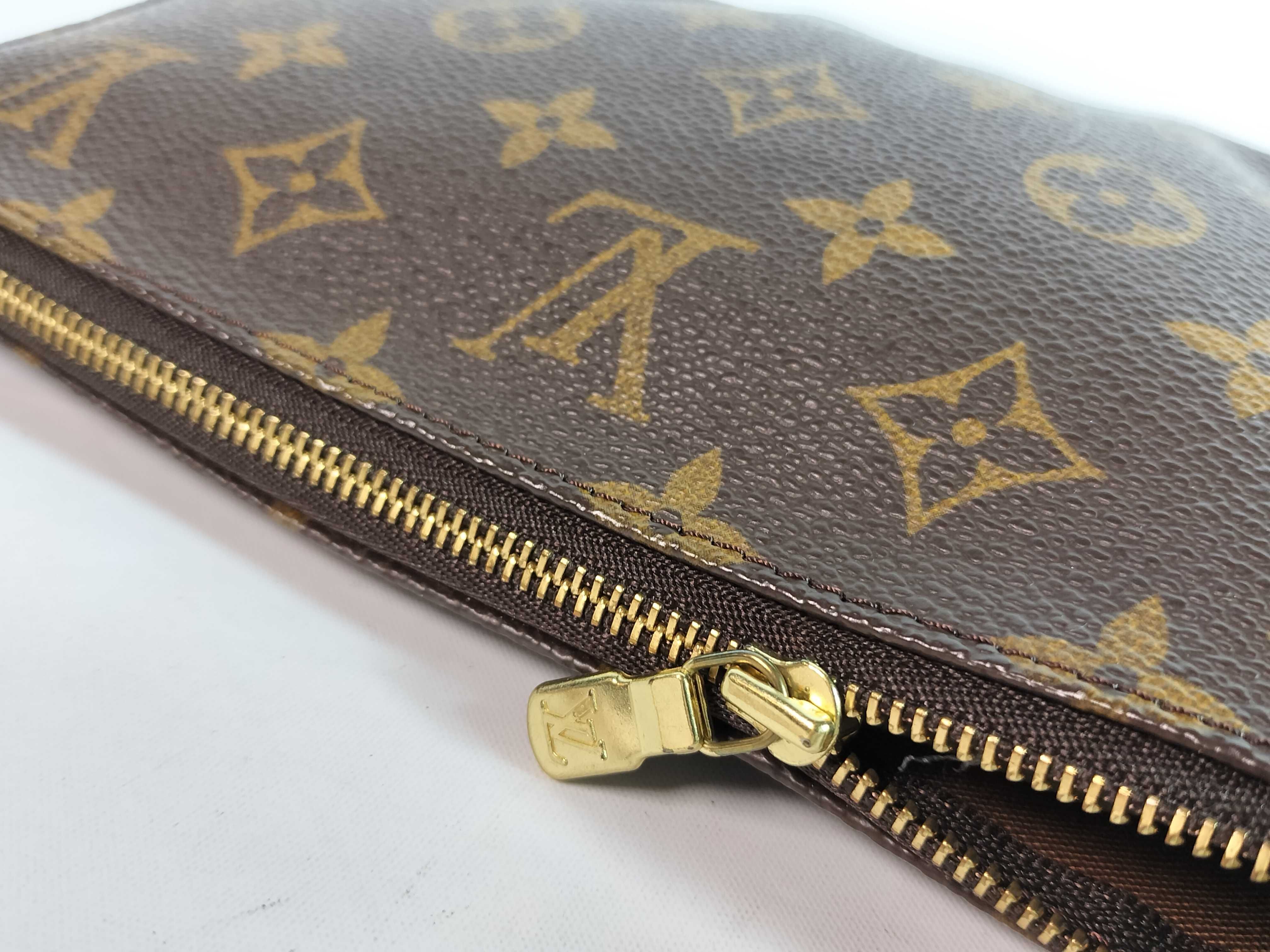 Monogram M519820 Pochette Accessoires Handbag — view 10