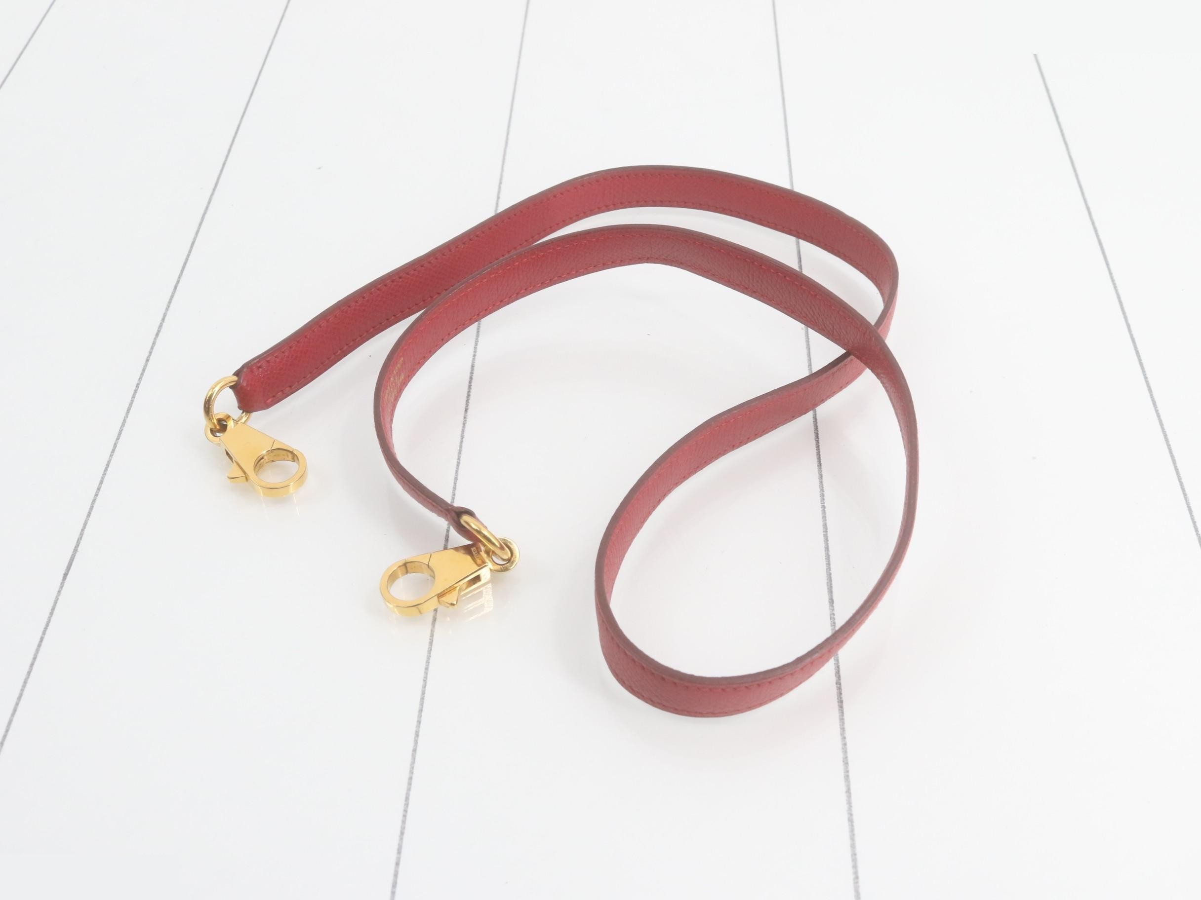 Kelly 32 Courchevel Handbag (OW) — view 8
