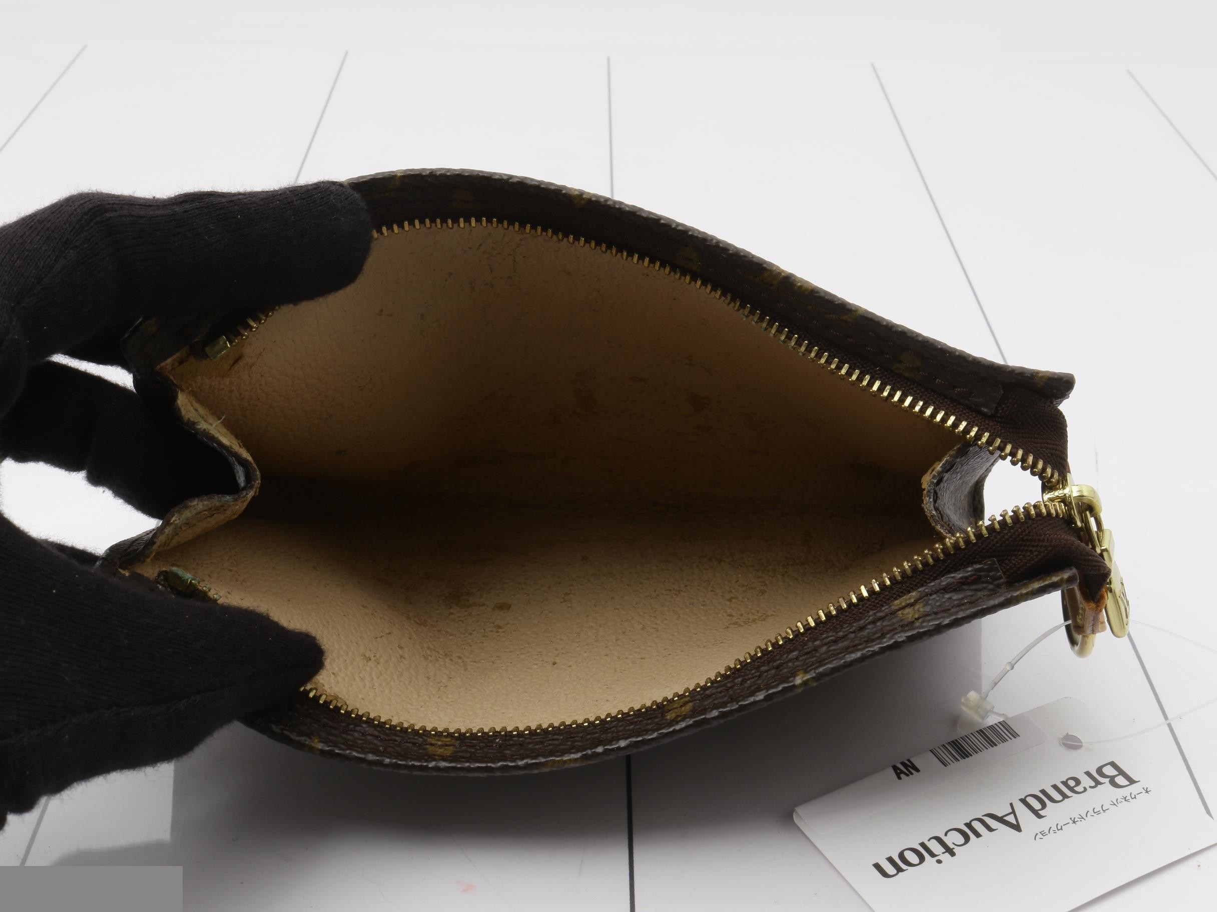 bucket — view 4