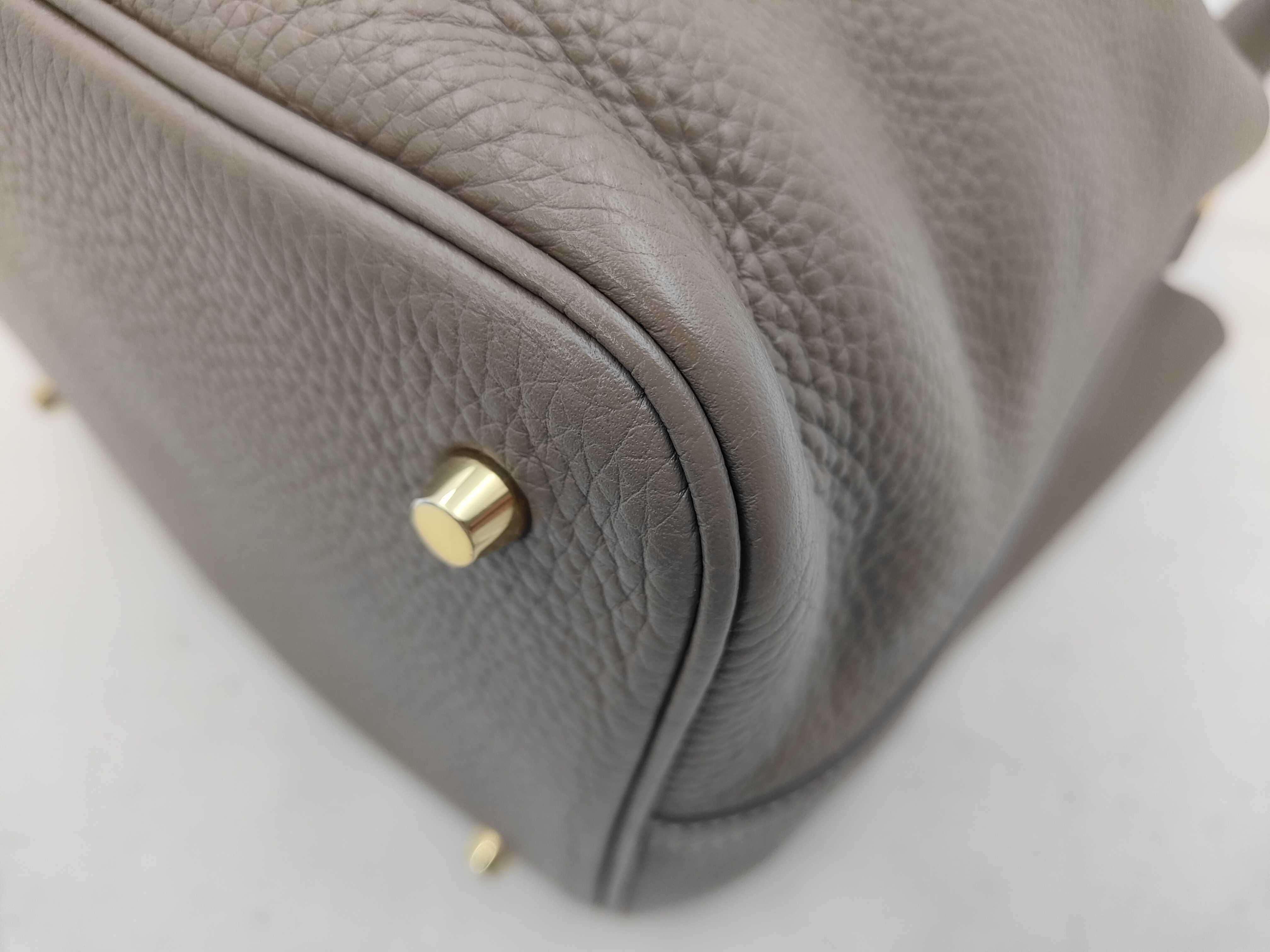 Picotin Lock 22 MM Taurillon Clemence Etoupe Gold Hardware C: 2018 Handbag — view 6