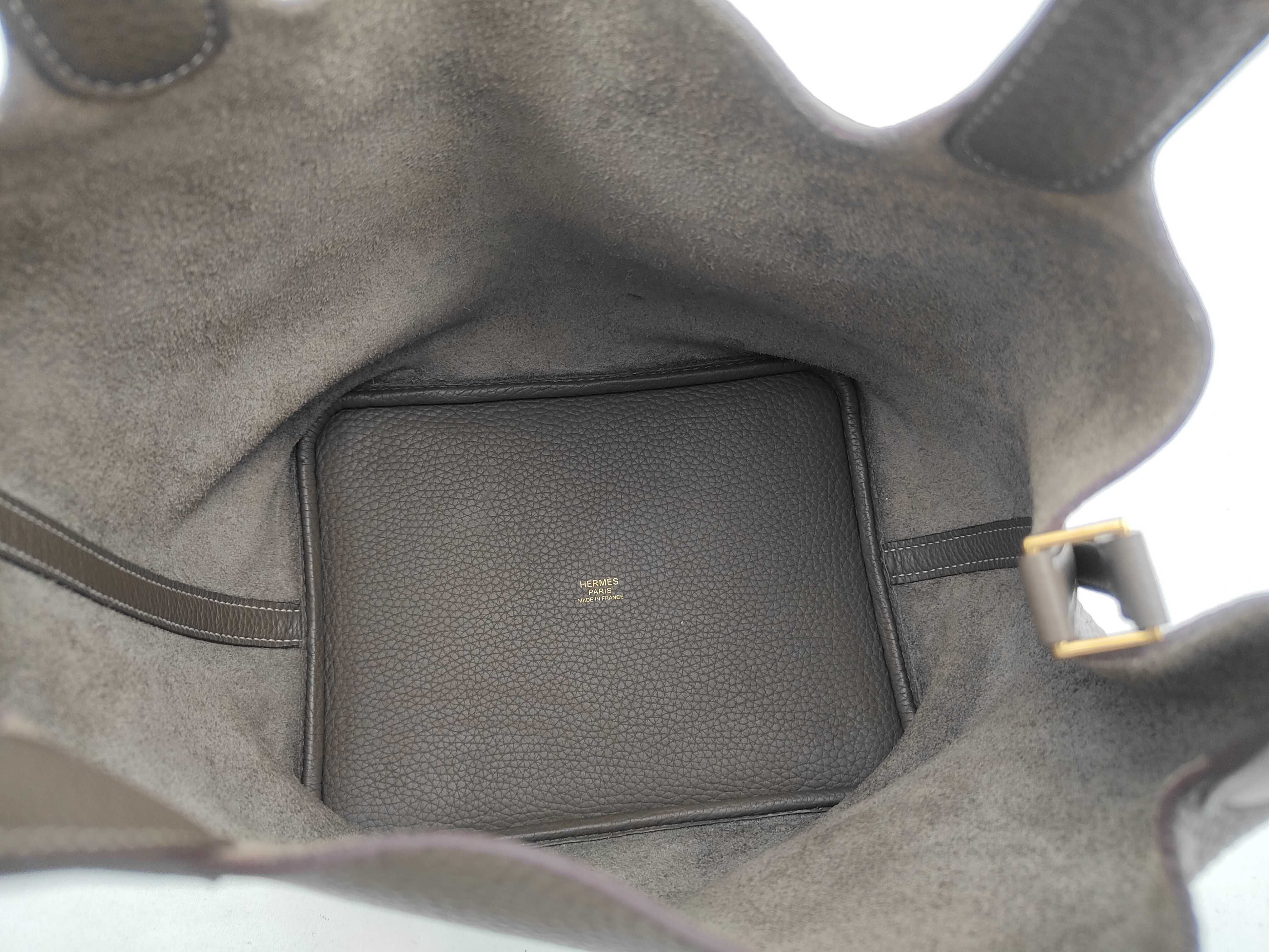 Picotin Lock 22 MM Taurillon Clemence Etoupe Gold Hardware C: 2018 Handbag — view 8