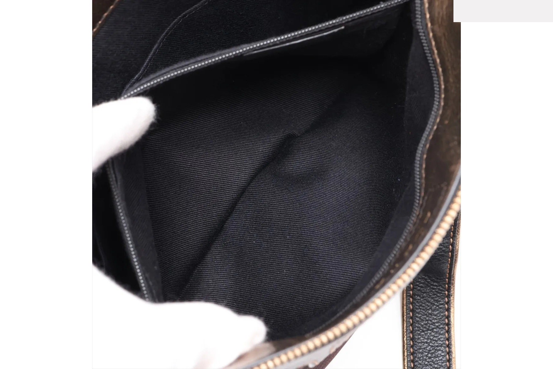 Anagram Leather Nylon Shoulder Bag, Crossbody Bag — view 7