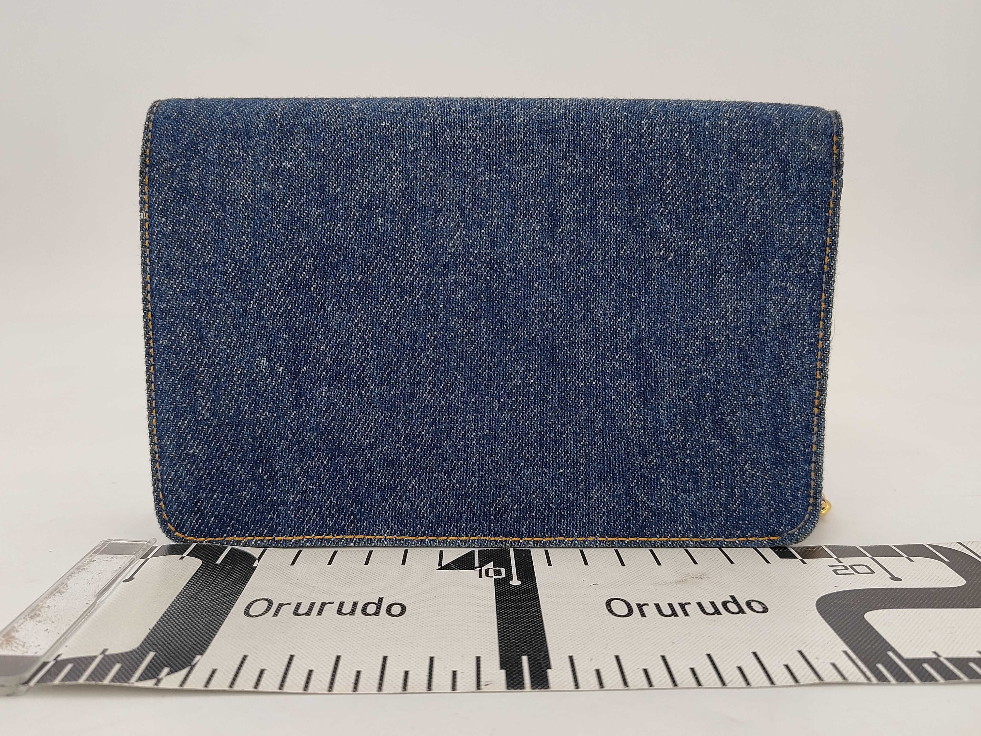 denim Coco Mark chain wallet, original sticker, box, scuffs, wrinkles, mold inside, stains, shoulder bag. — view 2