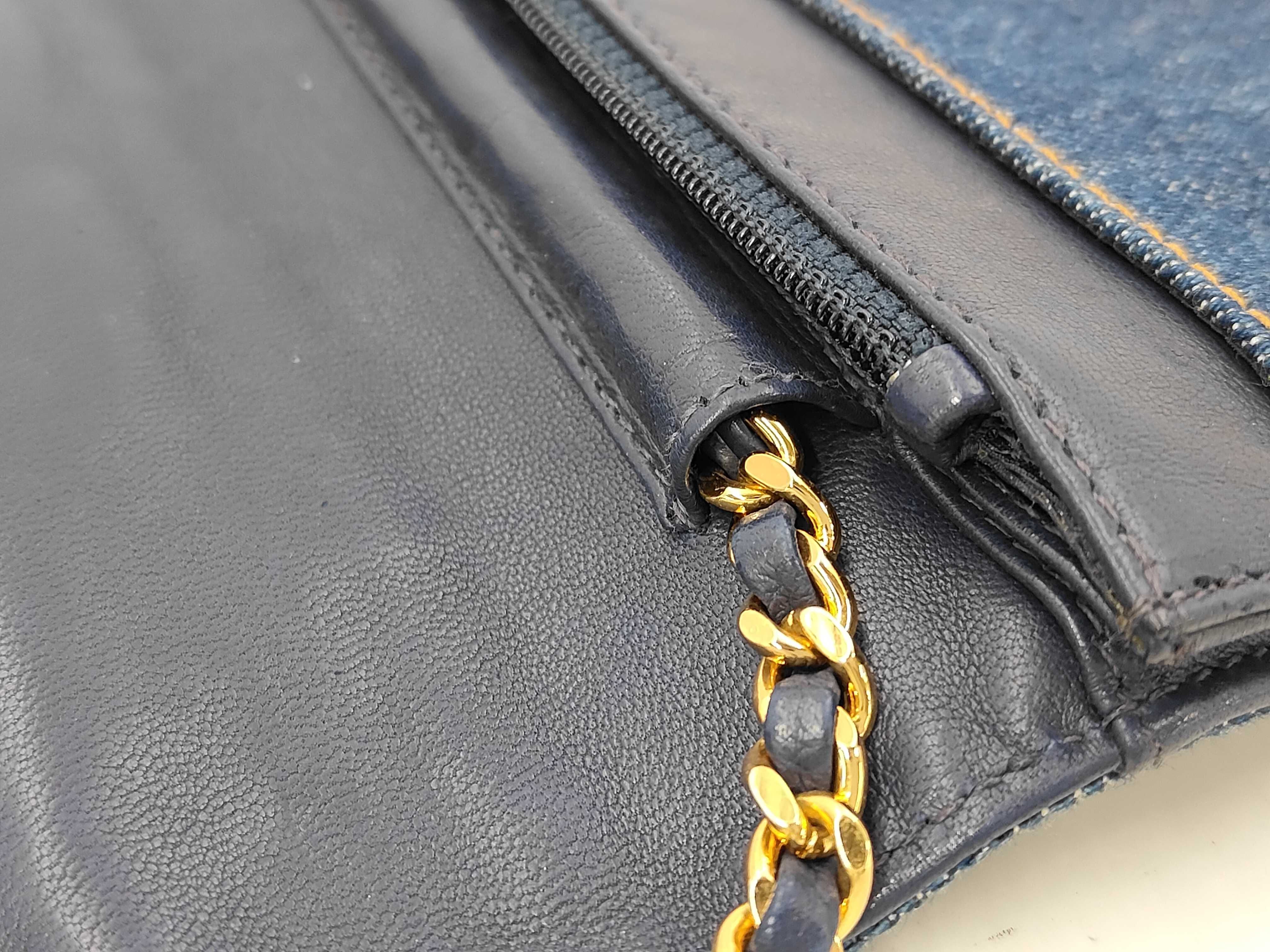 denim Coco Mark chain wallet, original sticker, box, scuffs, wrinkles, mold inside, stains, shoulder bag. — view 5
