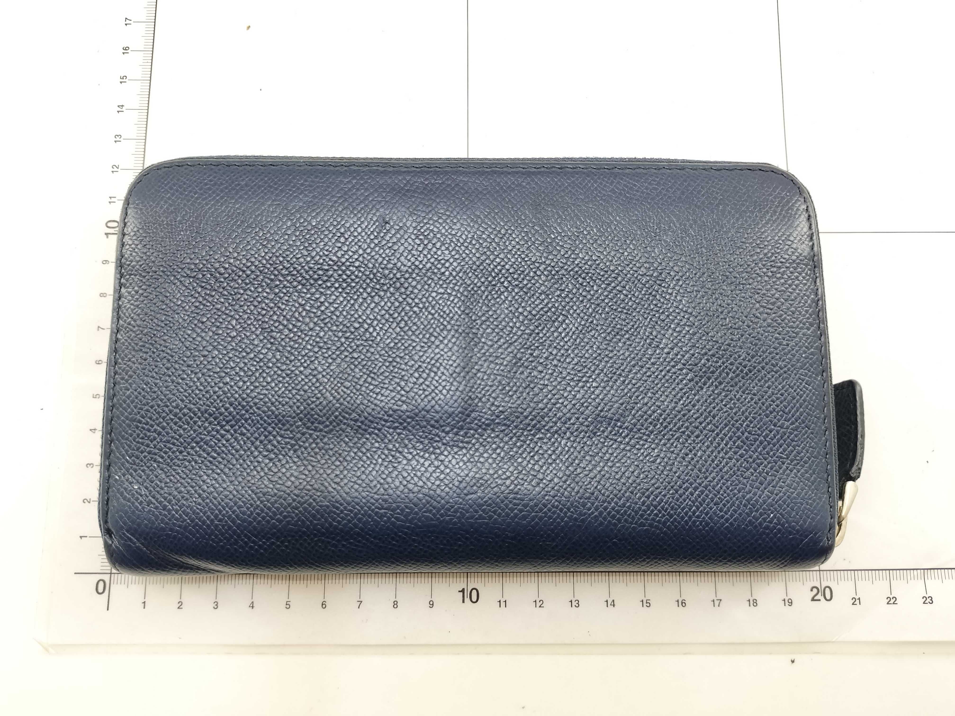 Bulgari Man Leather Round Long Wallet Serial Number Wallet — view 2