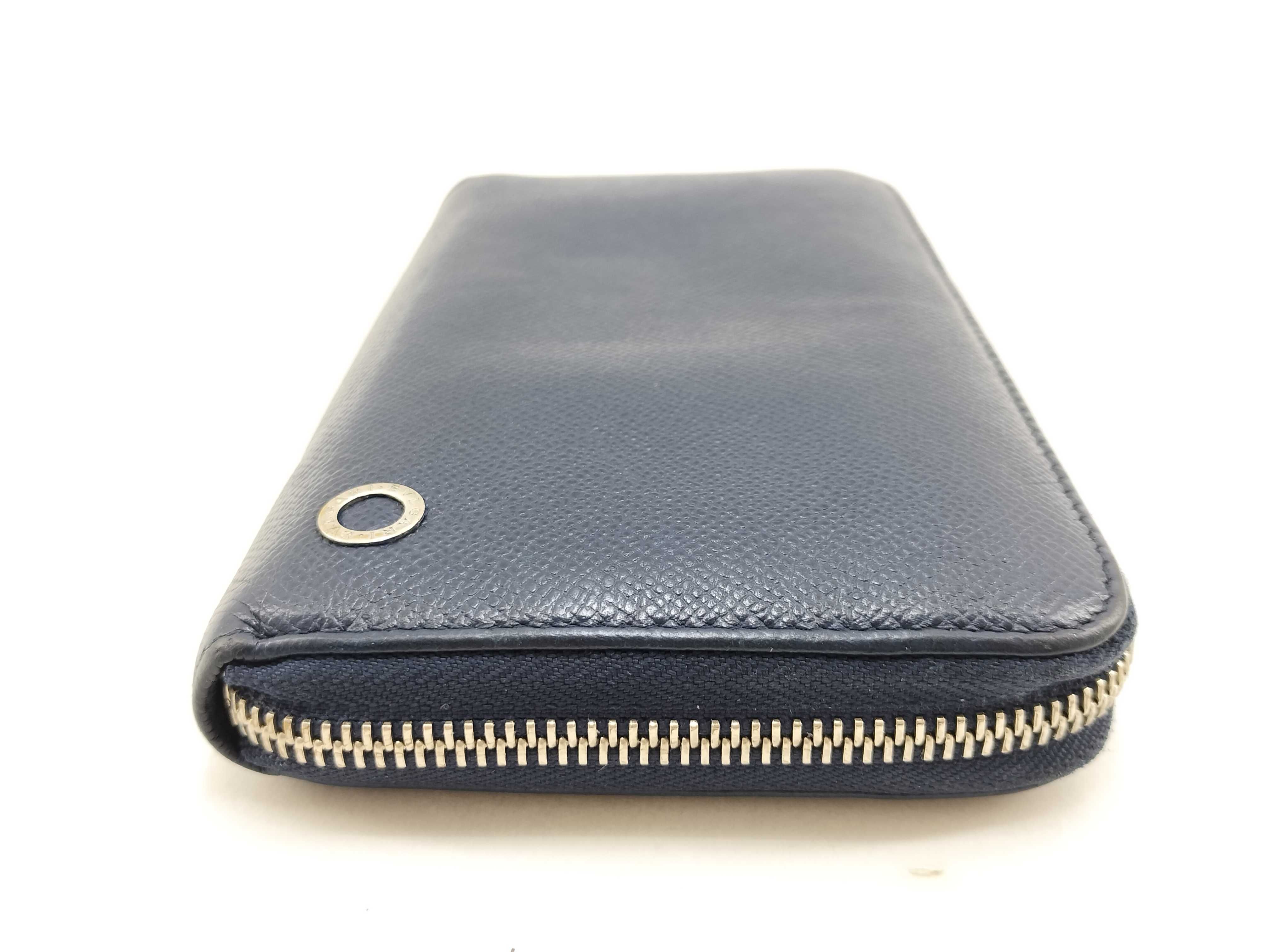 Bulgari Man Leather Round Long Wallet Serial Number Wallet — view 3