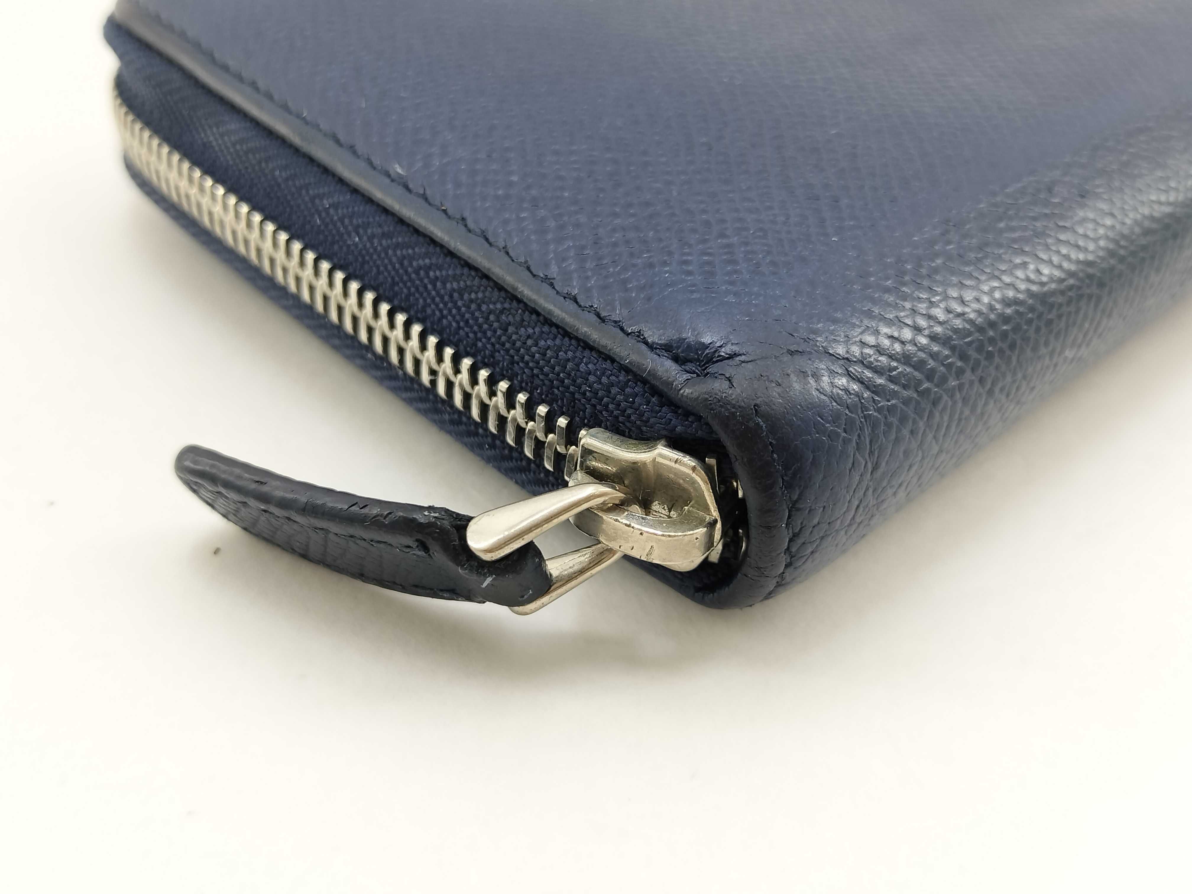 Bulgari Man Leather Round Long Wallet Serial Number Wallet — view 6