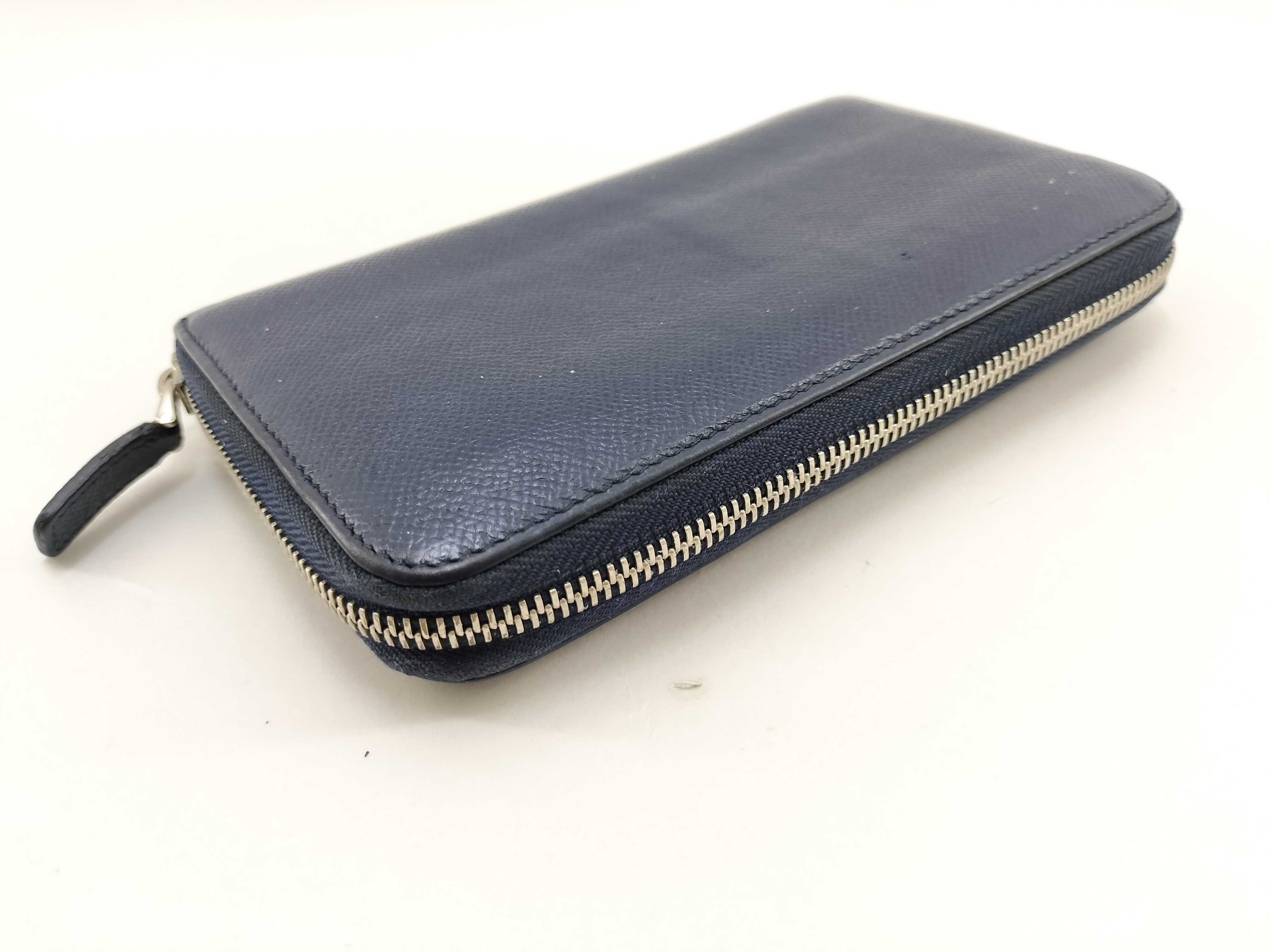 Bulgari Man Leather Round Long Wallet Serial Number Wallet — view 7