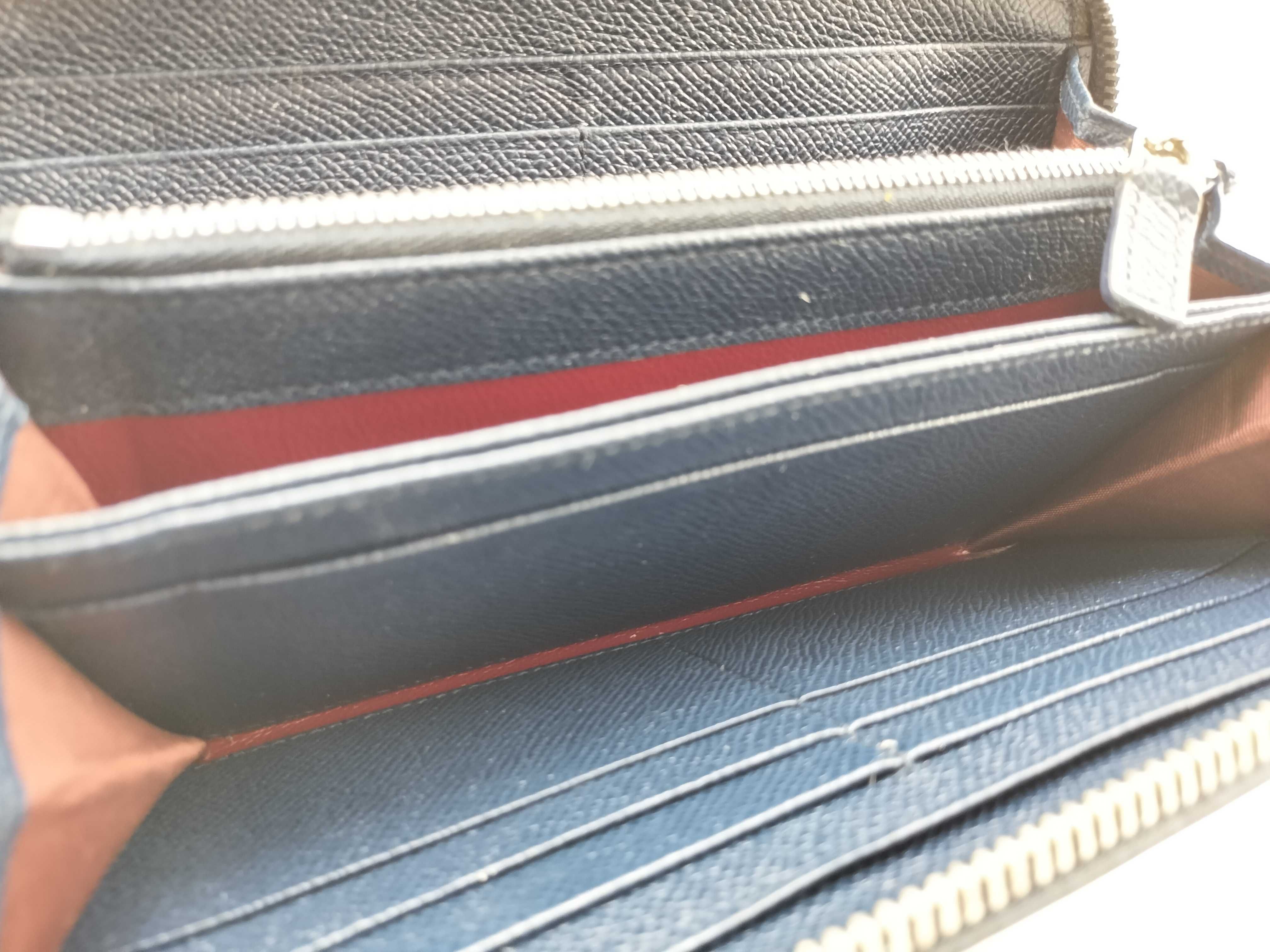 Bulgari Man Leather Round Long Wallet Serial Number Wallet — view 10