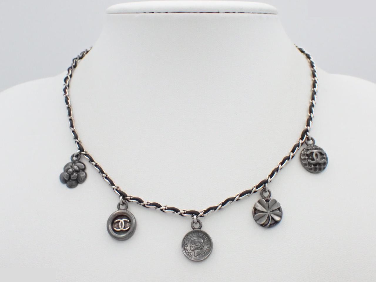 Icon Series (Precious Metal) Necklace/Pendant, Chain approx. 38cm — view 3