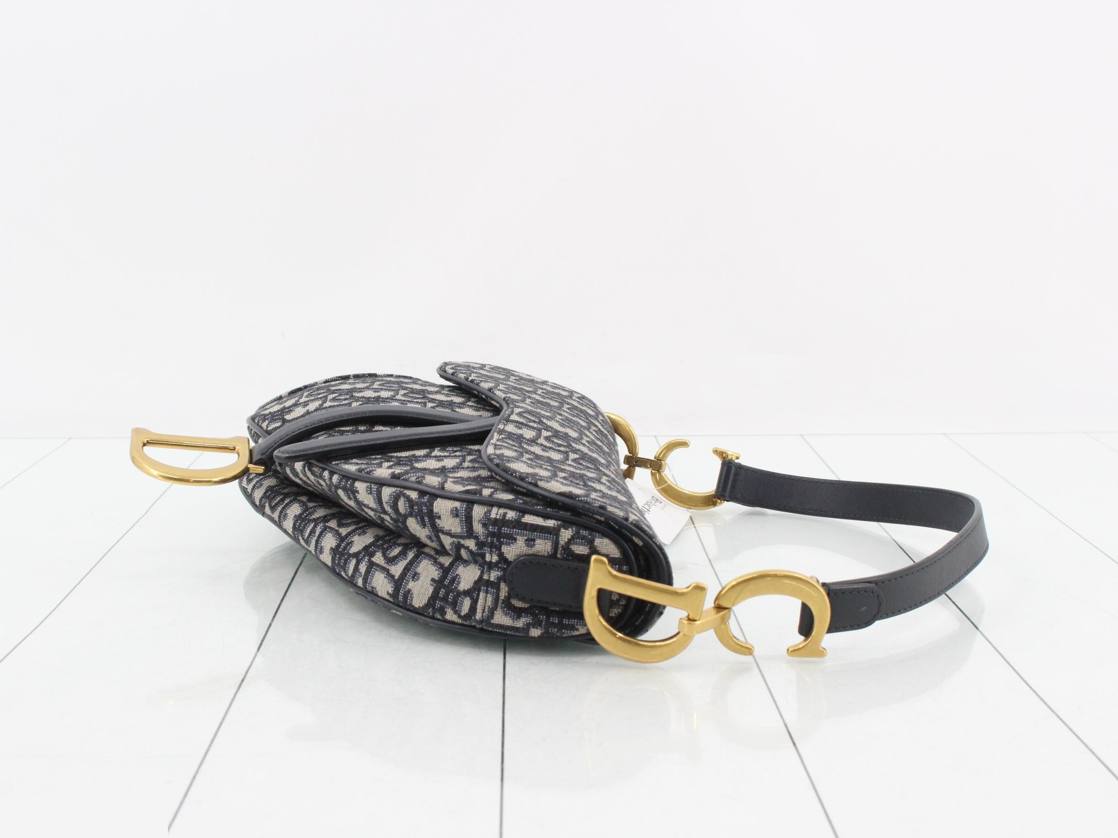 Saddlebag, Oblique, One-Shoulder Bag — view 3