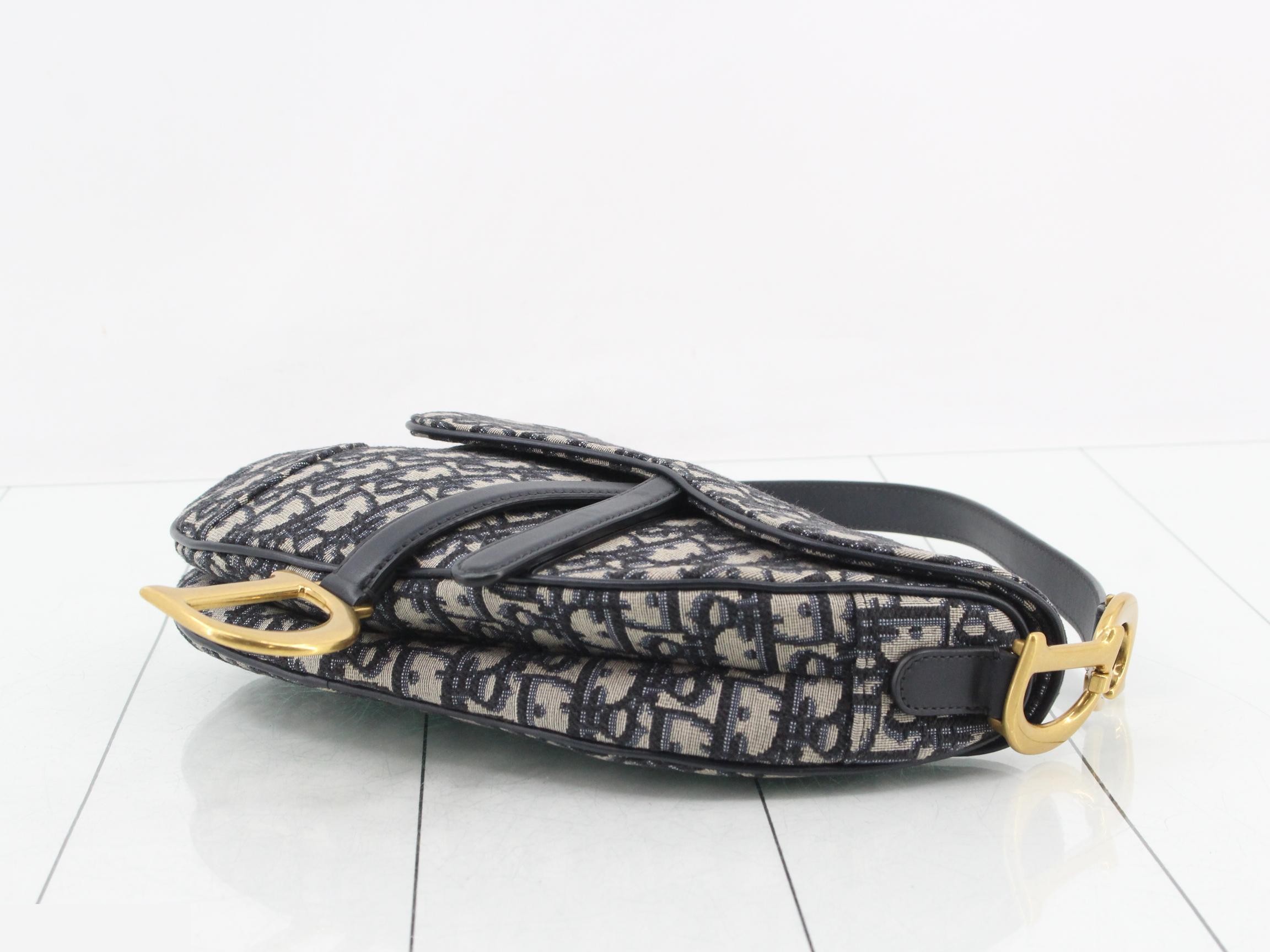 Saddlebag, Oblique, One-Shoulder Bag — view 6