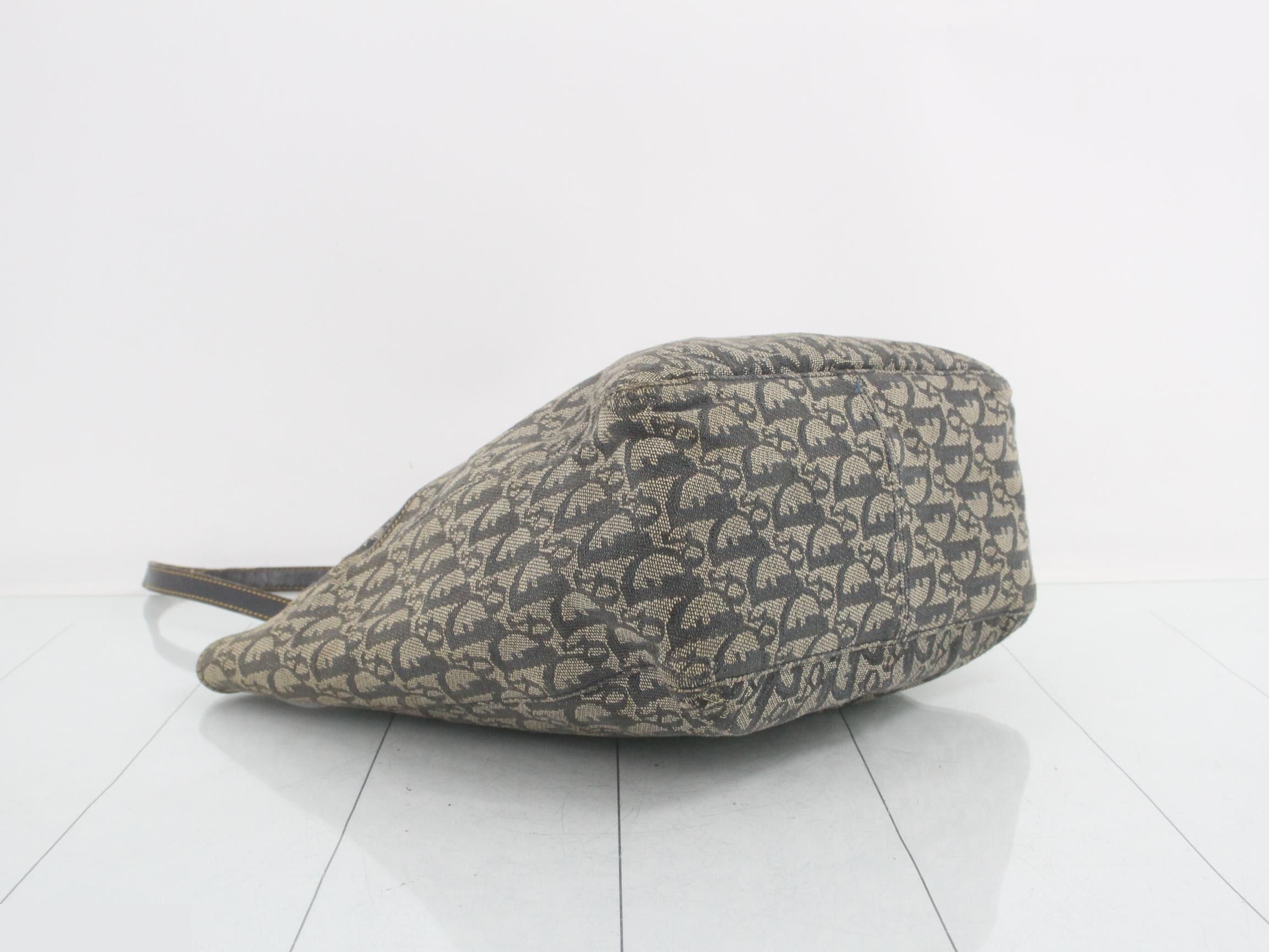 handbag — view 5