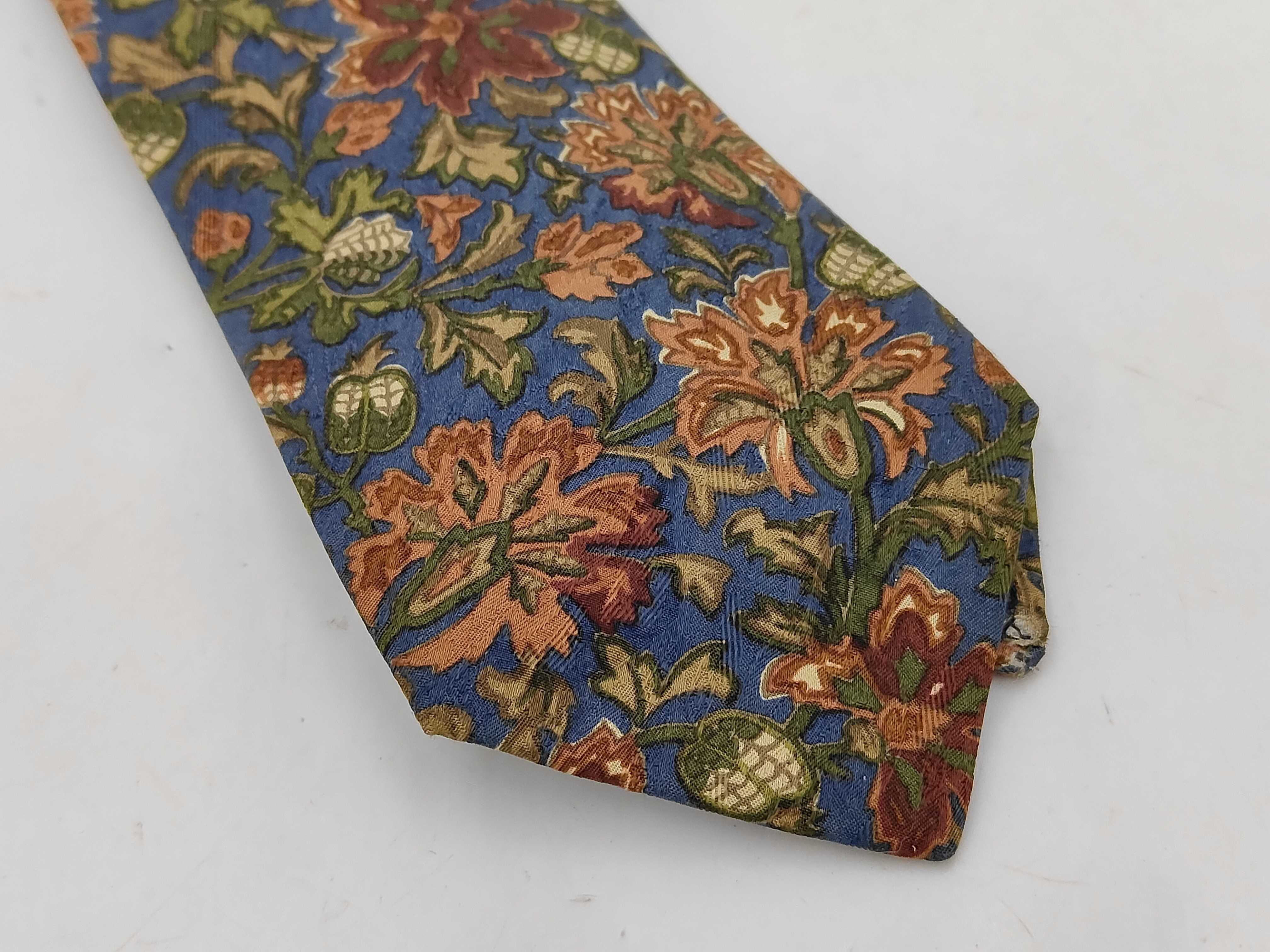 ties and other accessories — view 5