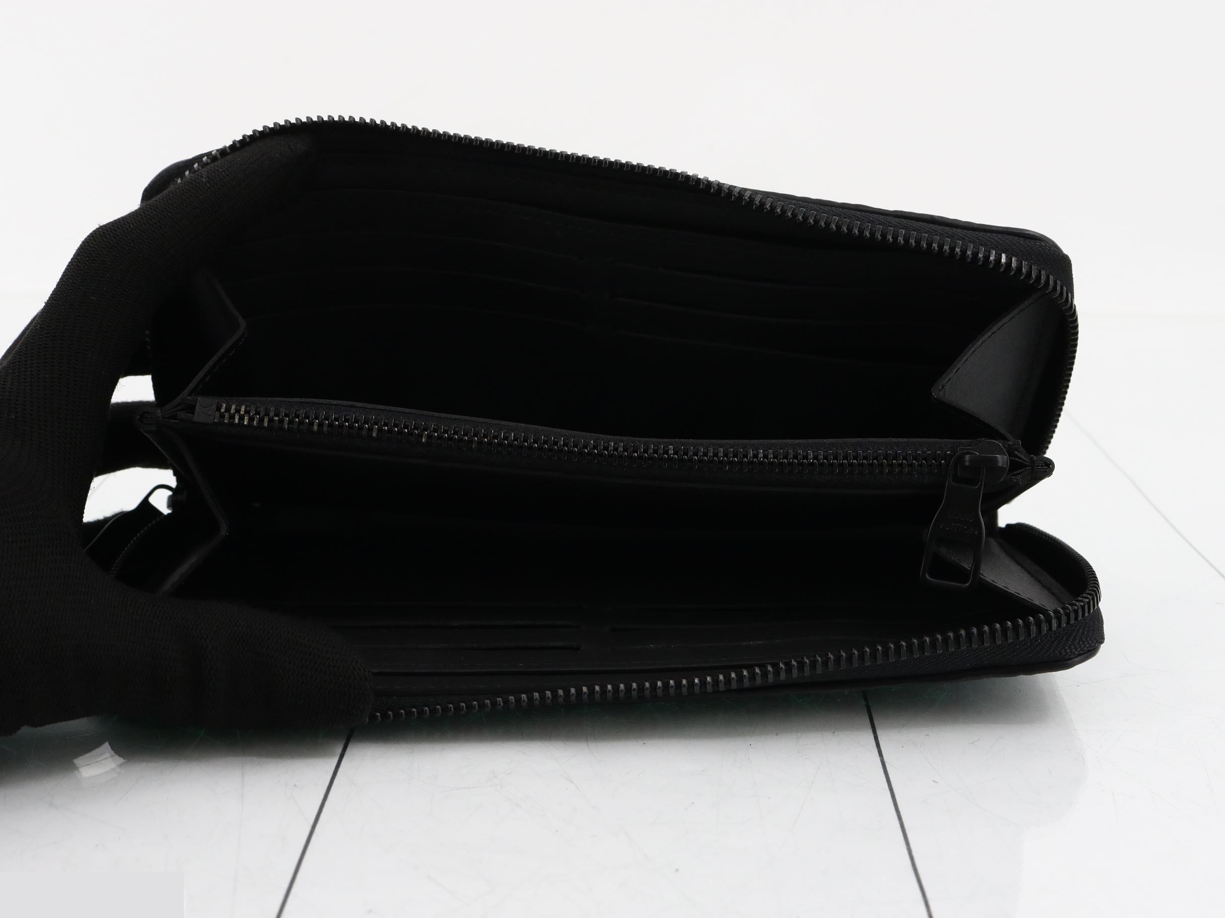 Monogram Taurillon Zippy Wallet Horizontal Round Zipper Long Wallet — view 4