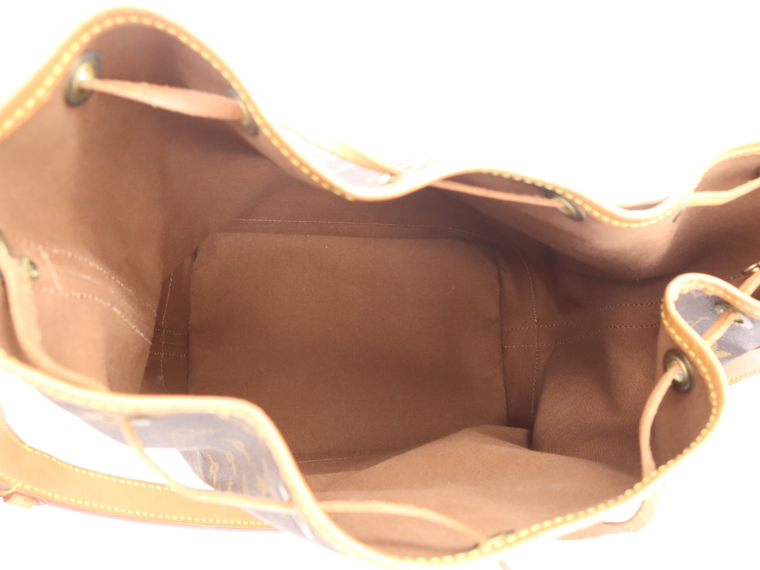 Noe with storage bag — view 7
