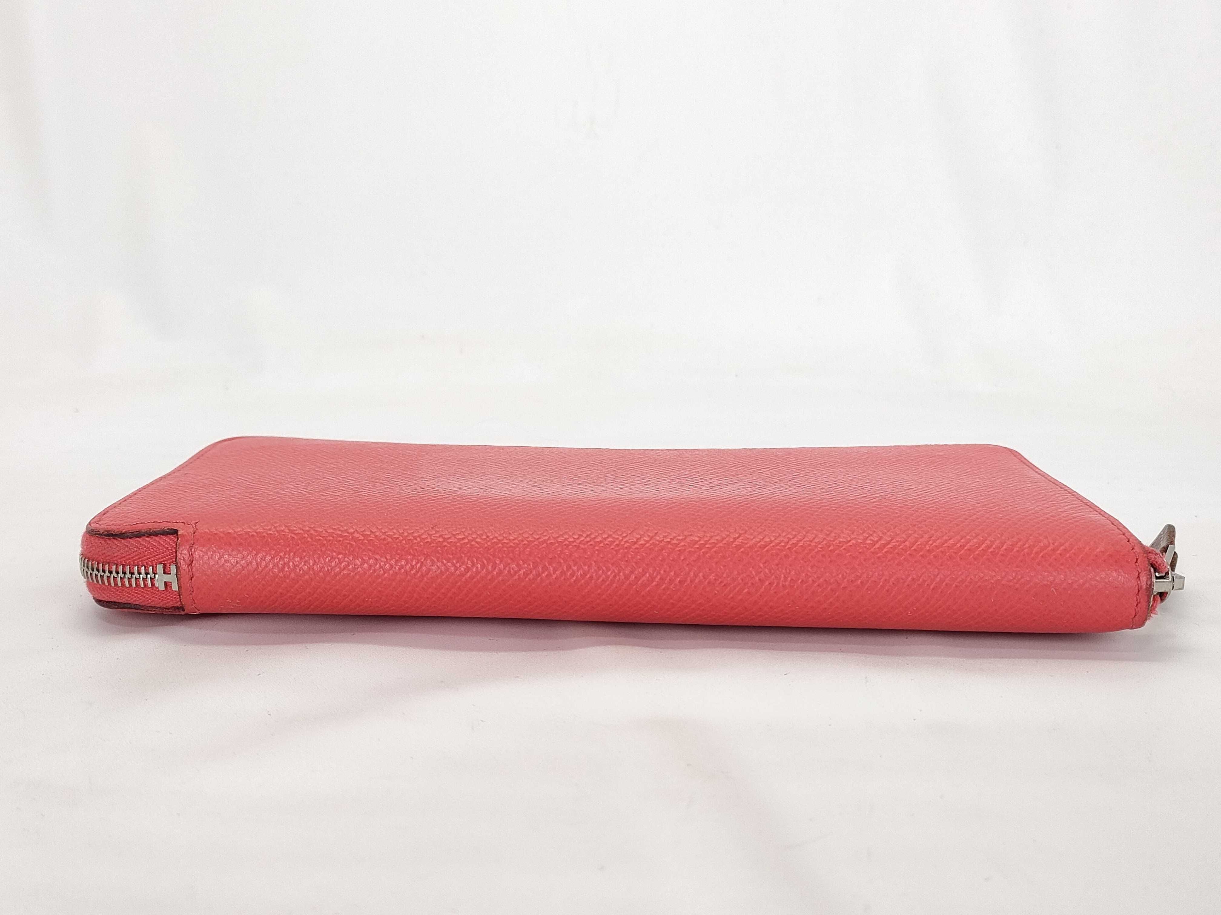 Azap Long Silk In Wallet, Veau Epsom Leather, Round Zip Wallet, Red, Silver Hardware, A: 2017 Model — view 3