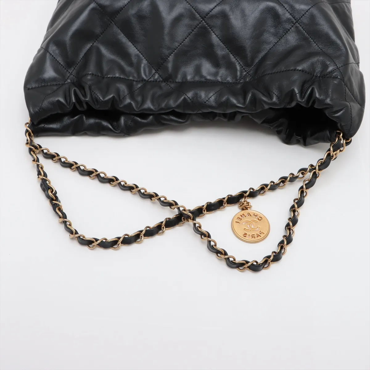 [Individually wrapped] Chanel 22 Shiny Calfskin Chain Shoulder Bag Black Gold Hardware UPLCG678 Random Plate AS3261 — view 5