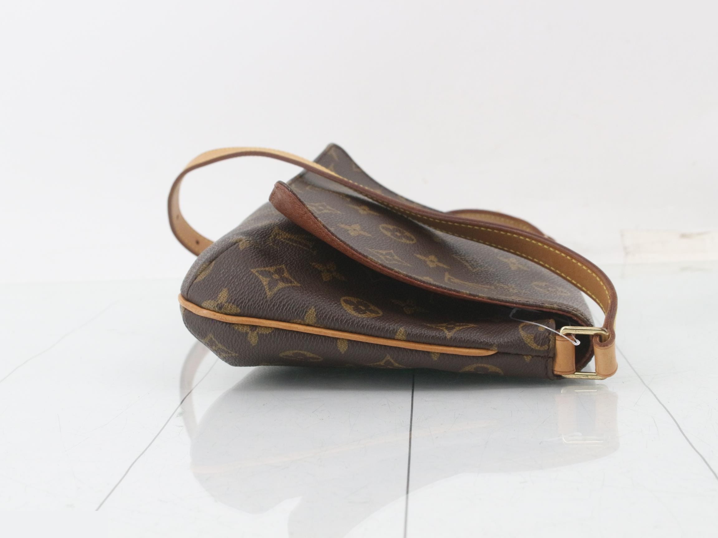 Musette Tango Short Shoulder — view 3