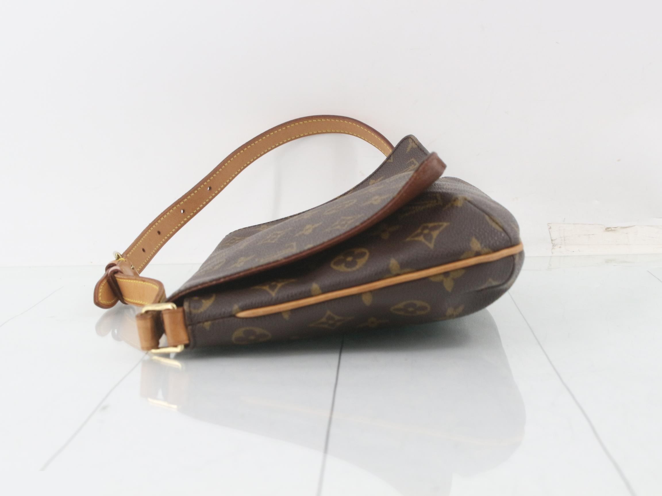 Musette Tango Short Shoulder — view 4
