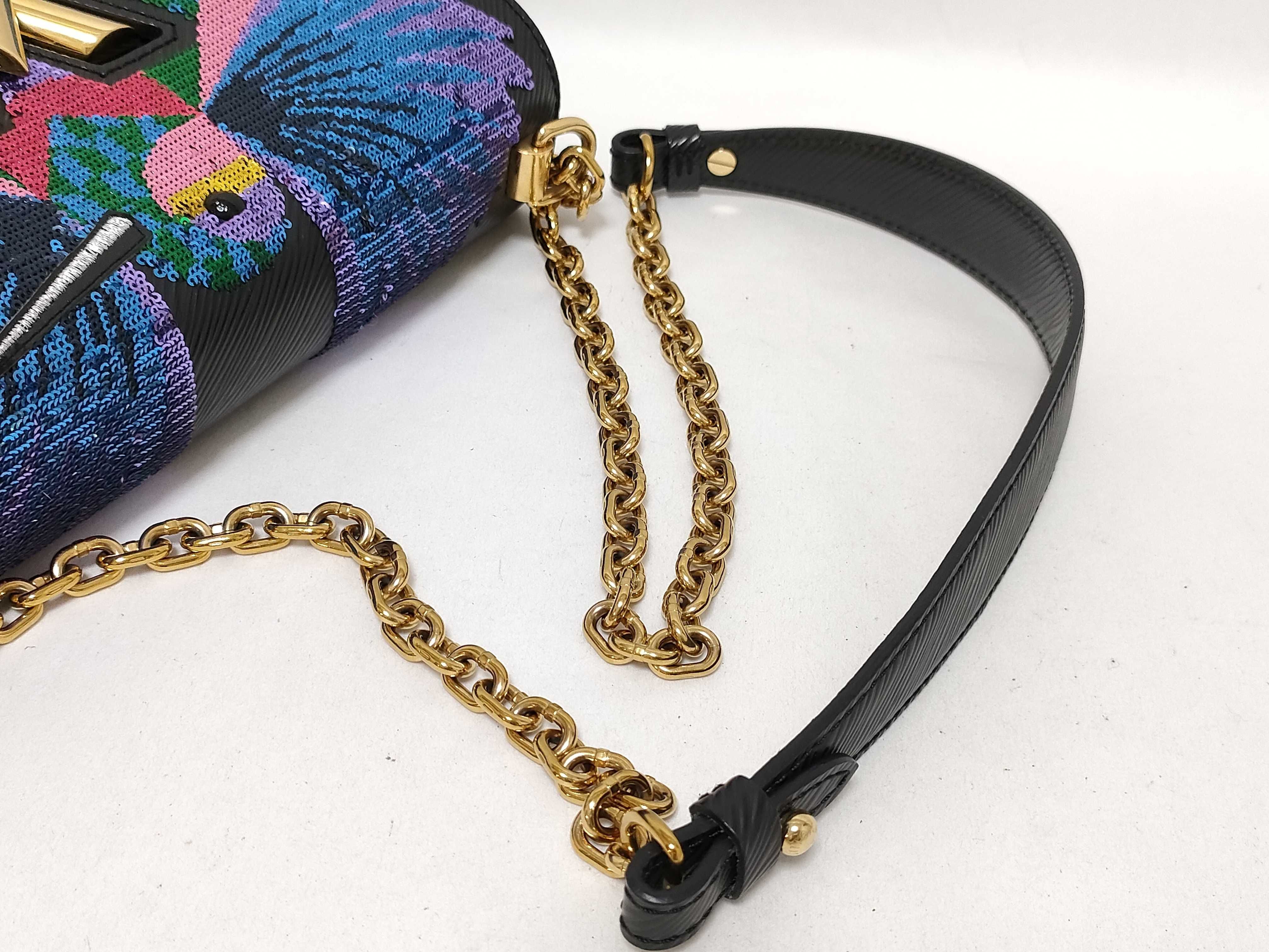 Twist Shoulder Bag — view 3