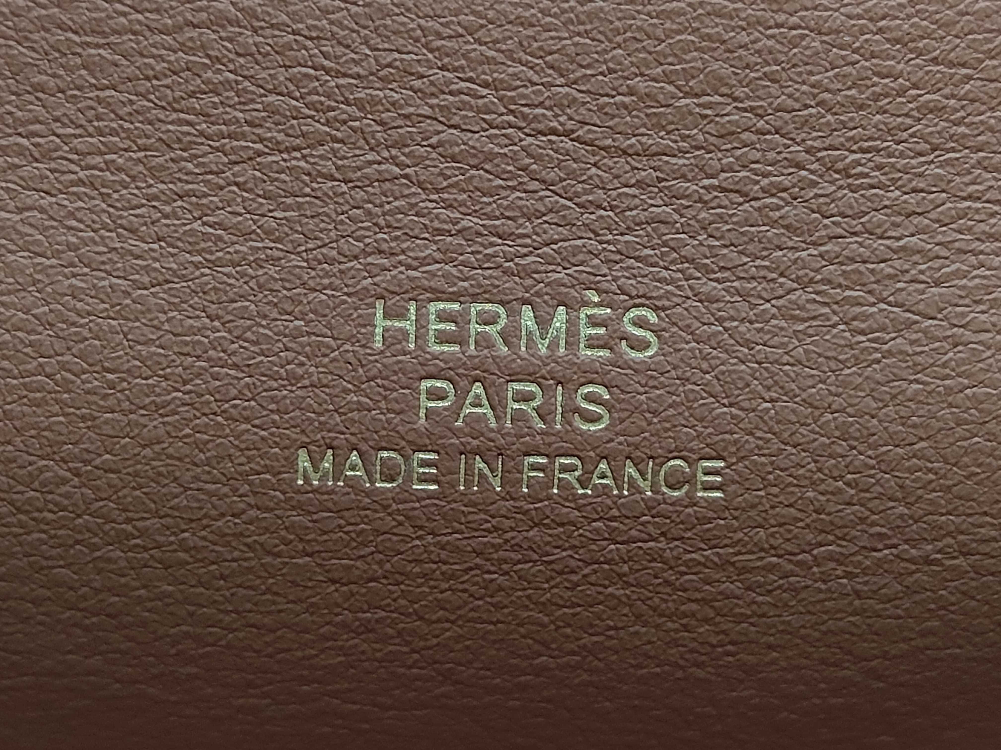 Pochette Kelly Swift Leather, D stamp, 2019, Gold, with dust bag. — view 12