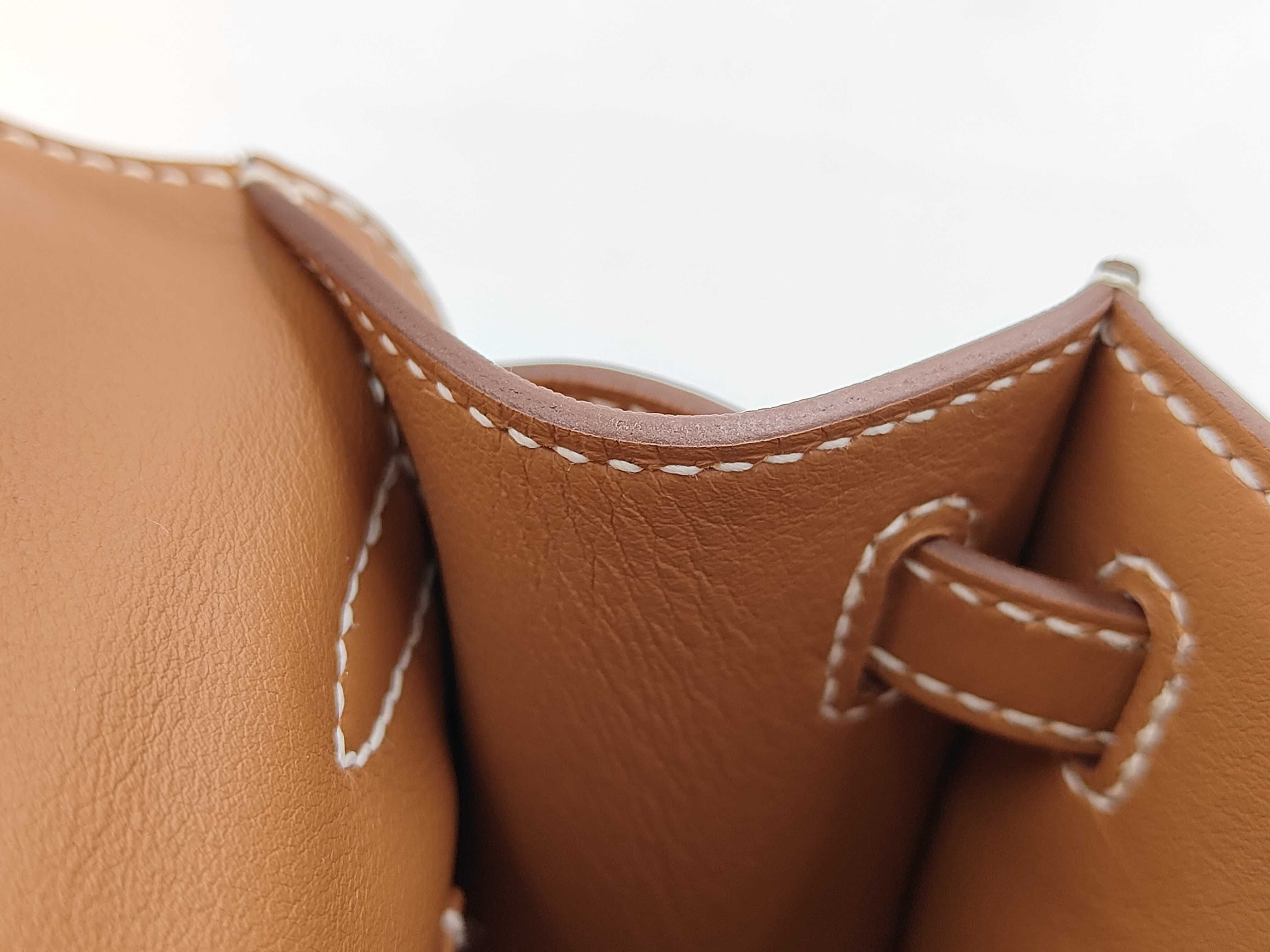 Pochette Kelly Swift Leather, D stamp, 2019, Gold, with dust bag. — view 10