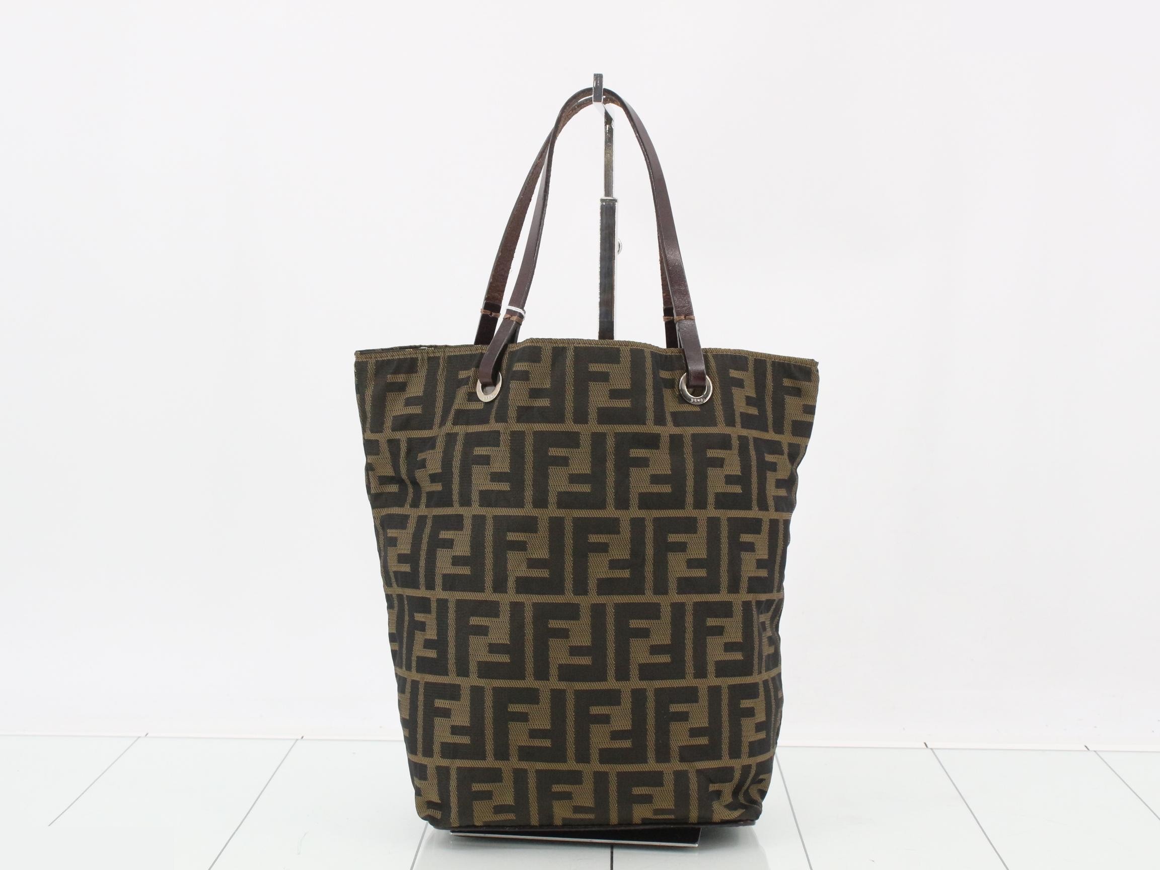 handbag — view 2