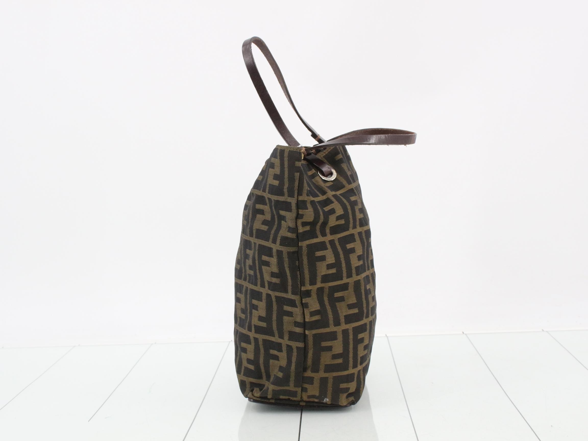 handbag — view 3